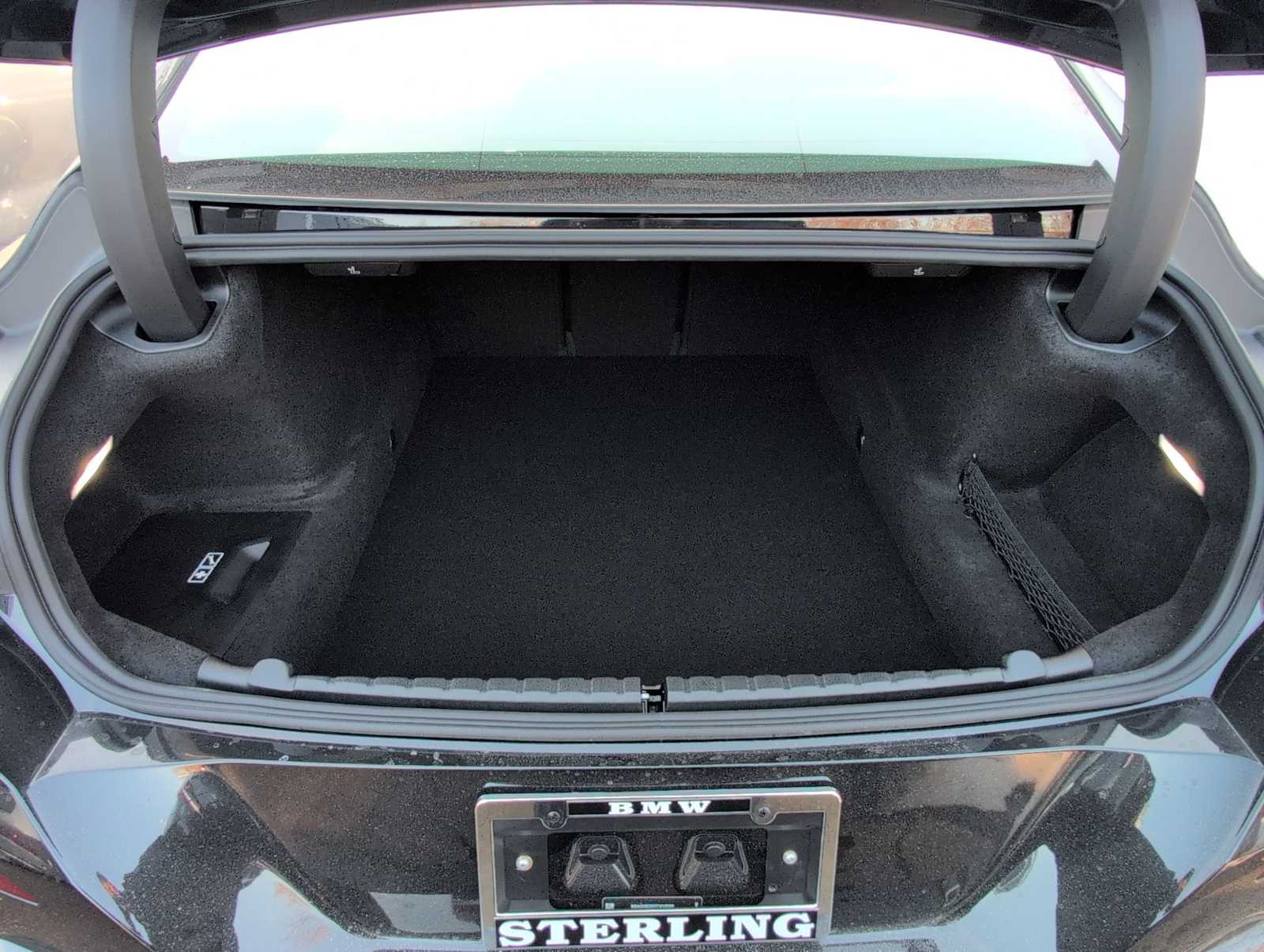 Thumbnail: 2026 BMW 8 Series - 35