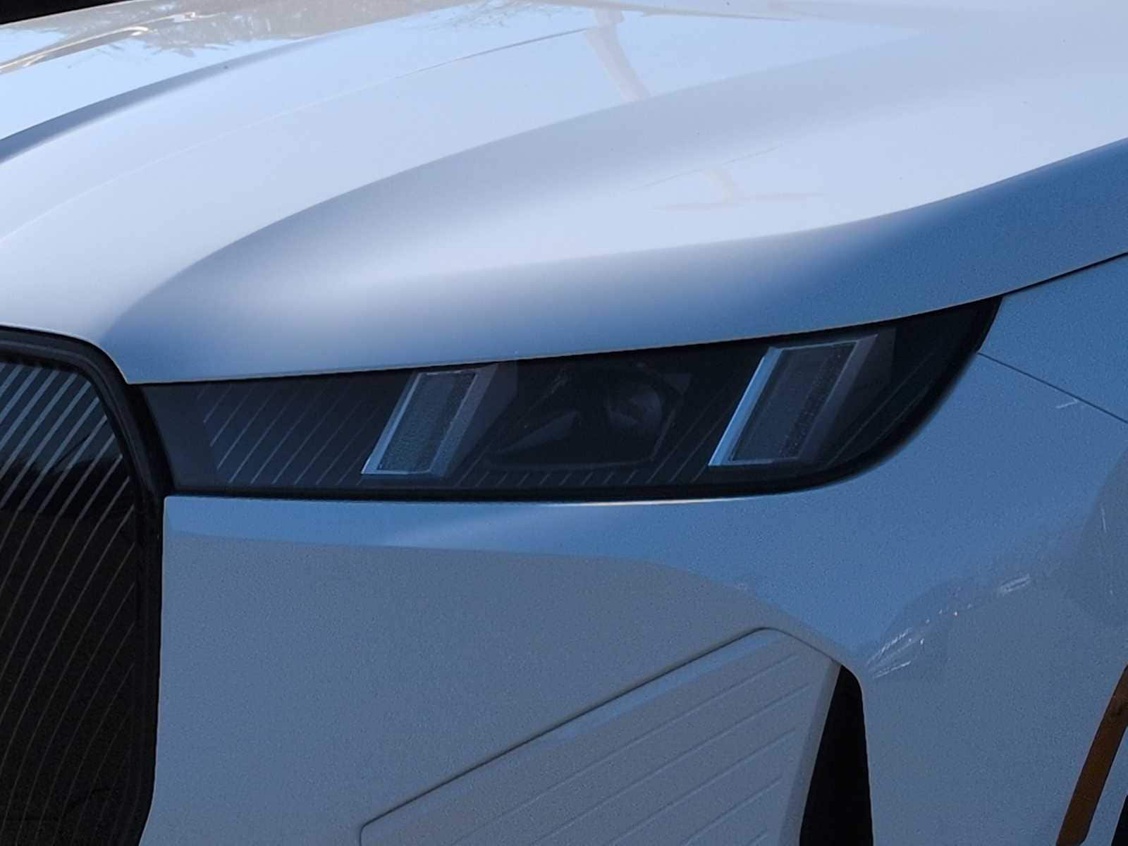 Thumbnail: 2026 BMW iX - 11