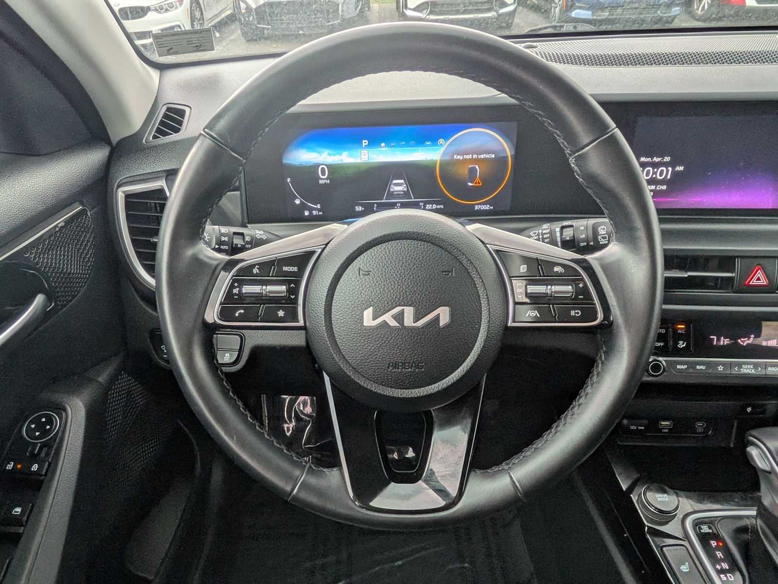 Thumbnail: 2024 Kia Seltos - 23