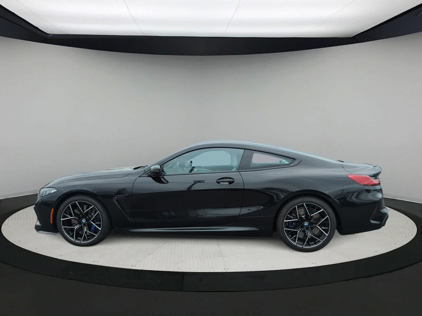 Thumbnail: 2025 BMW M8 - 5