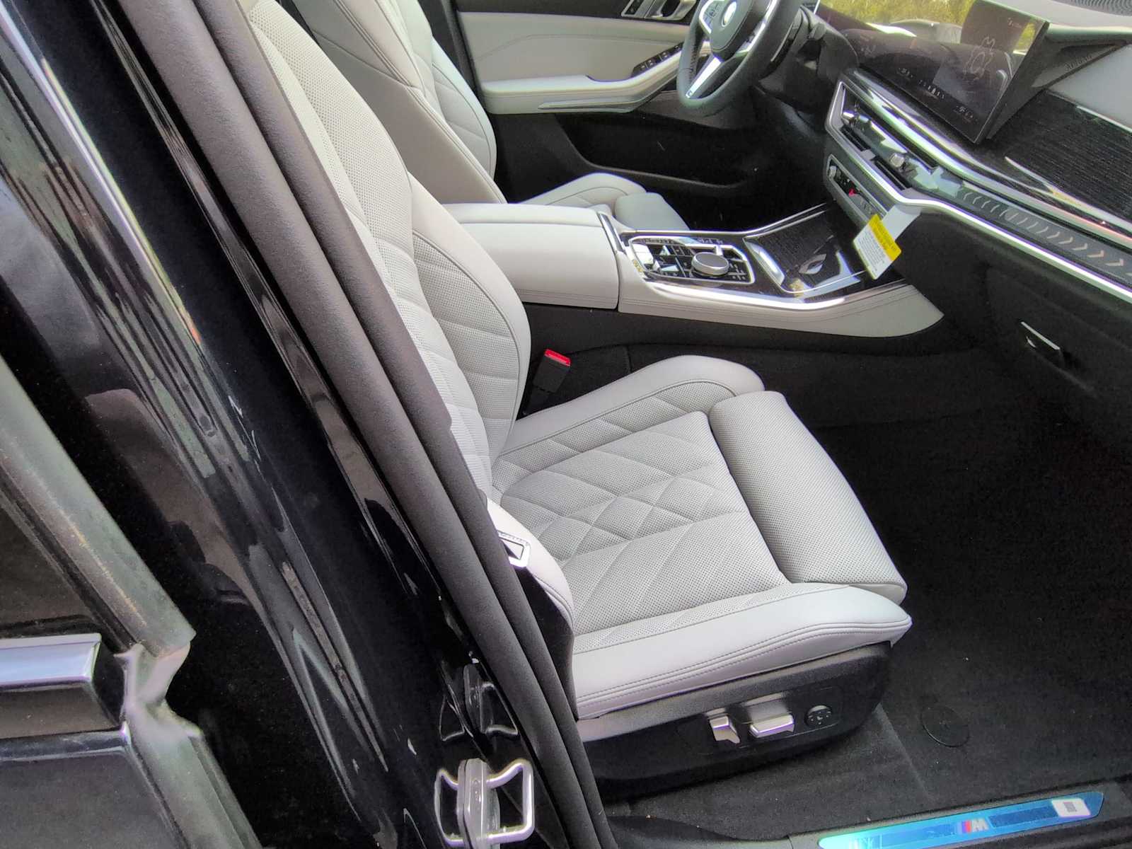 Thumbnail: 2026 BMW X5 - 24
