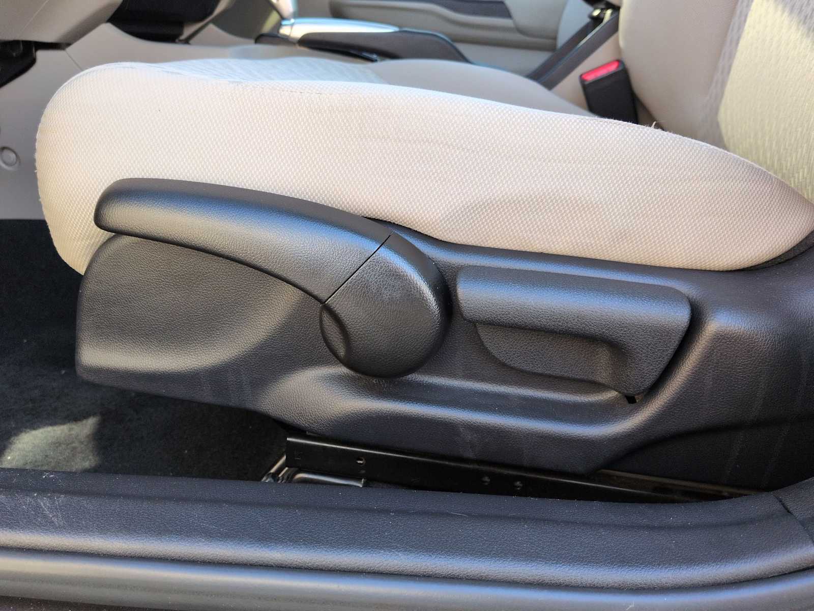 Thumbnail: 2014 Honda Civic - 18