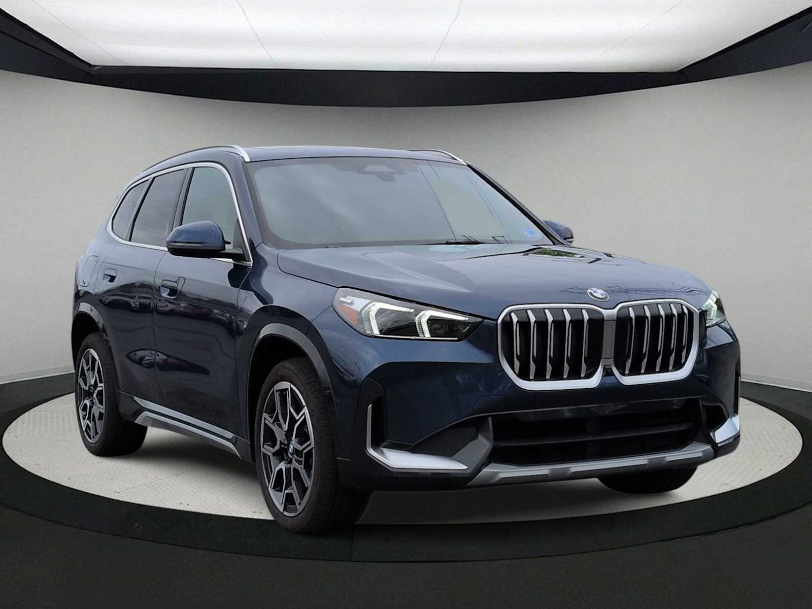 Thumbnail: 2025 BMW X1 - 2