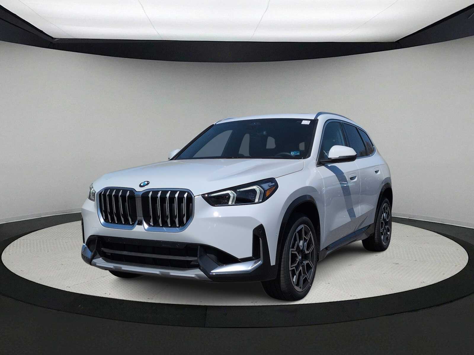 Thumbnail: 2026 BMW X1 - 4