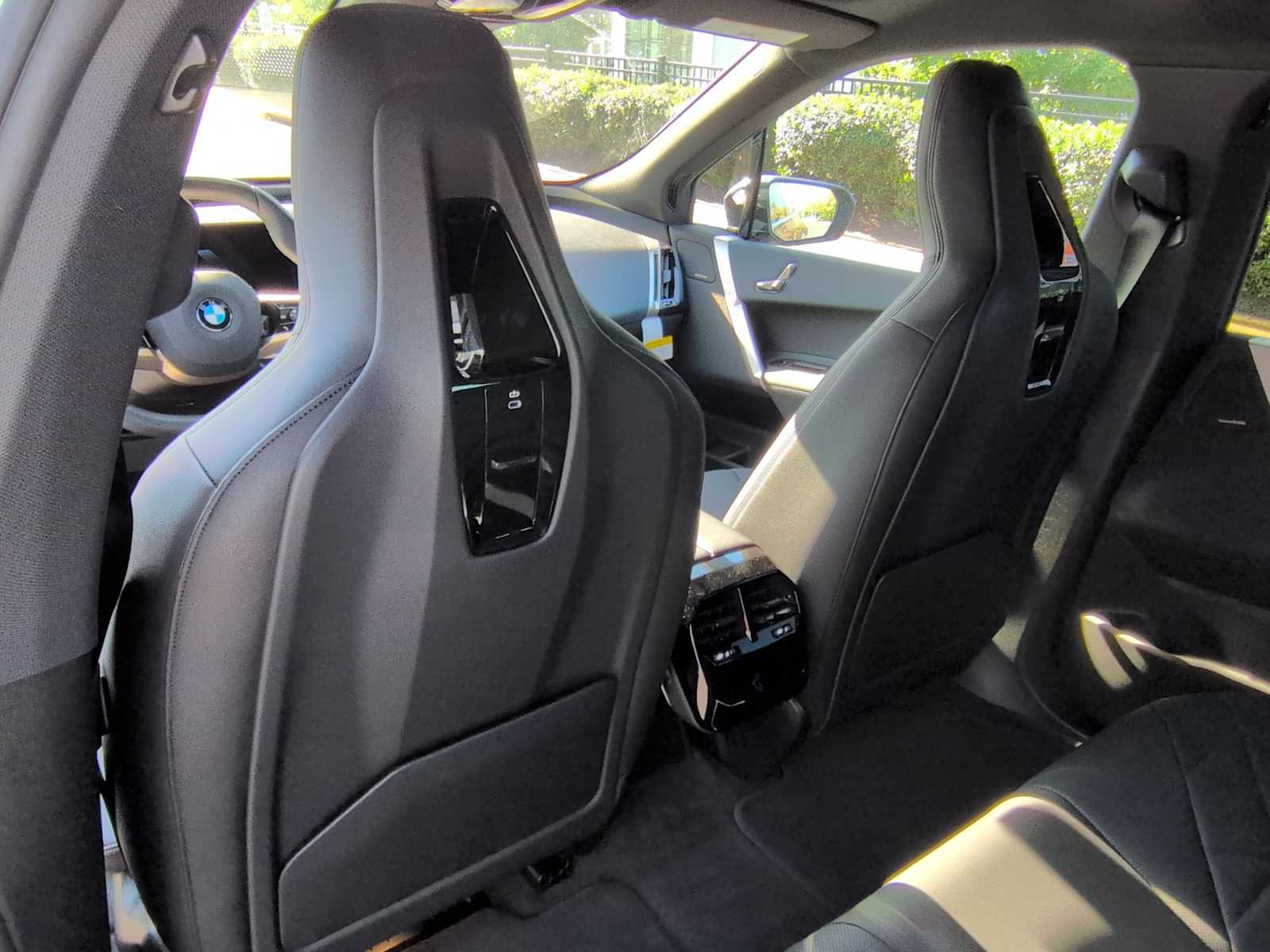 Thumbnail: 2026 BMW iX - 18