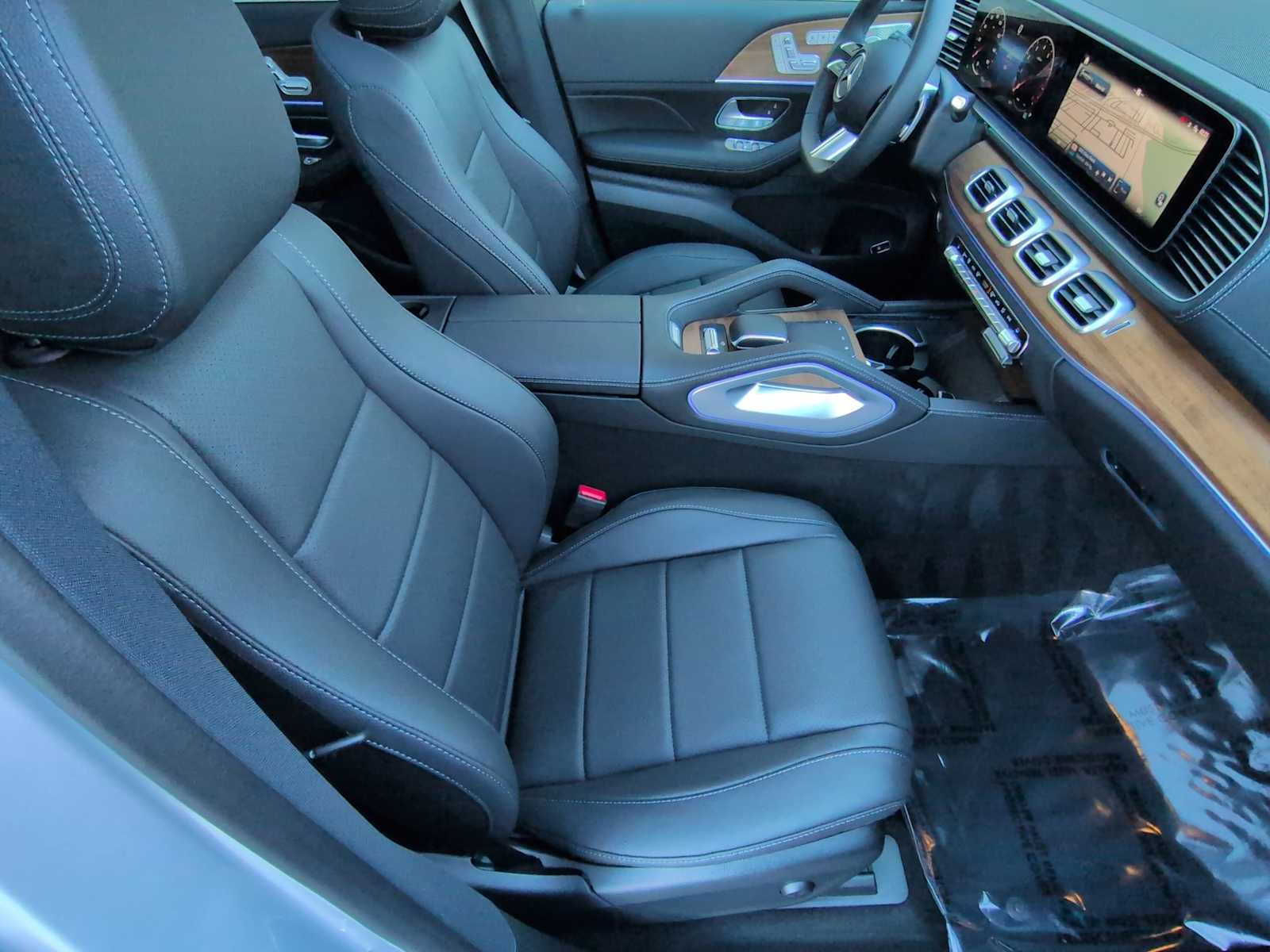 Thumbnail: 2025 Mercedes-Benz GLS - 24