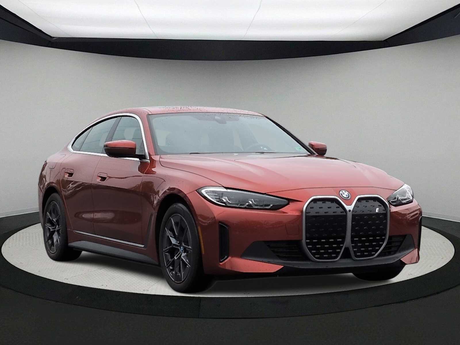 Thumbnail: 2023 BMW i4 - 2