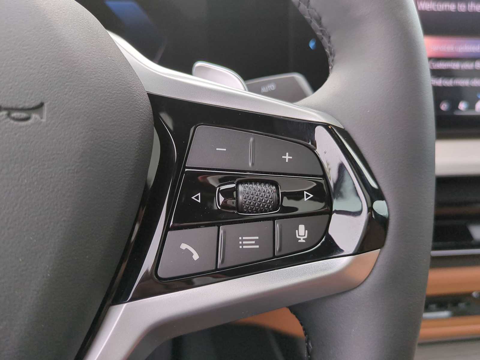 Thumbnail: 2025 BMW 3 Series - 26