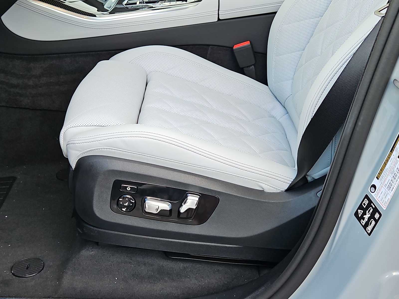 Thumbnail: 2026 BMW X5 - 18