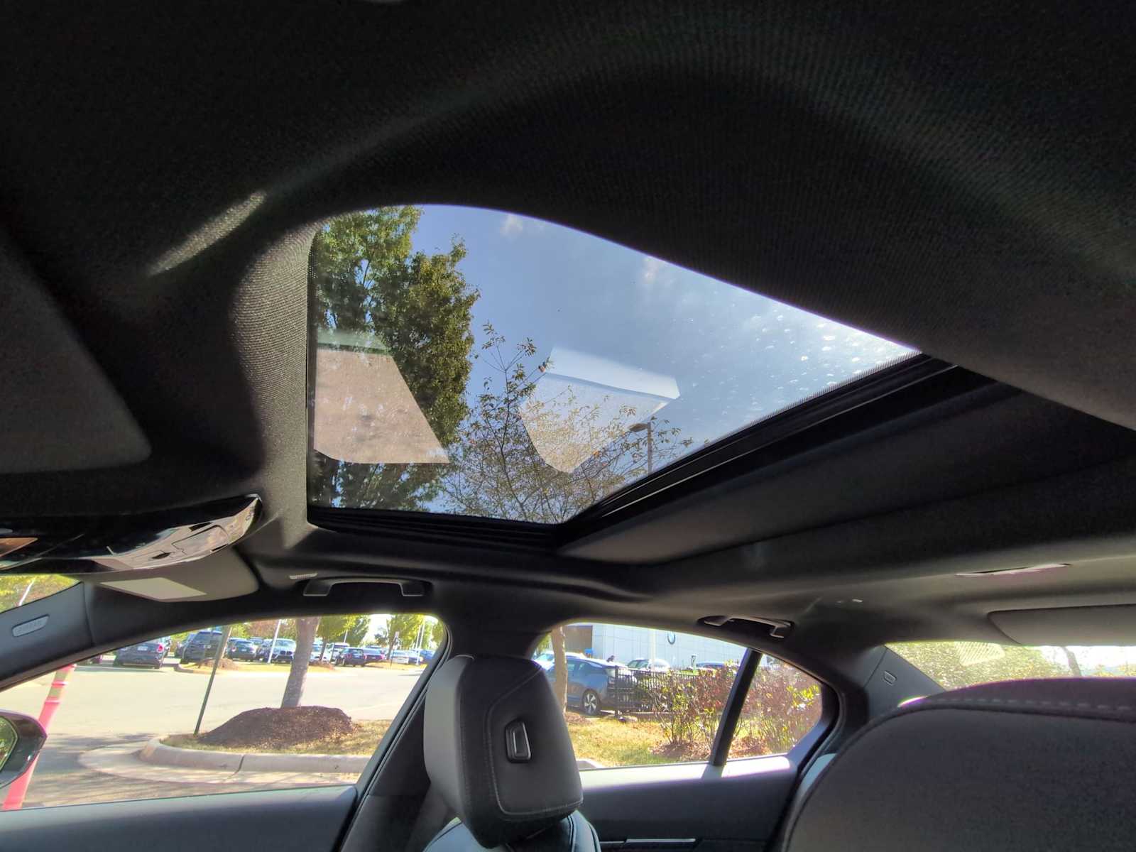 Thumbnail: 2025 BMW i5 - 20