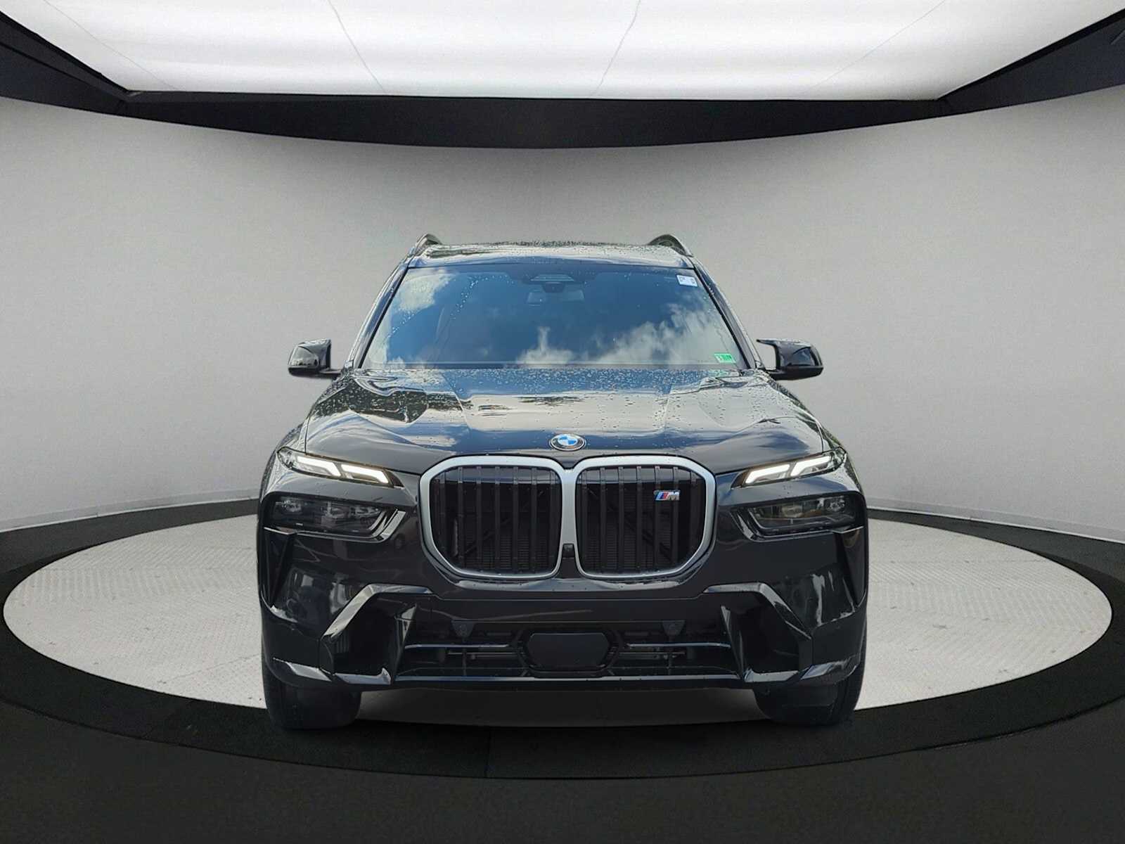 Thumbnail: 2026 BMW X7 - 3