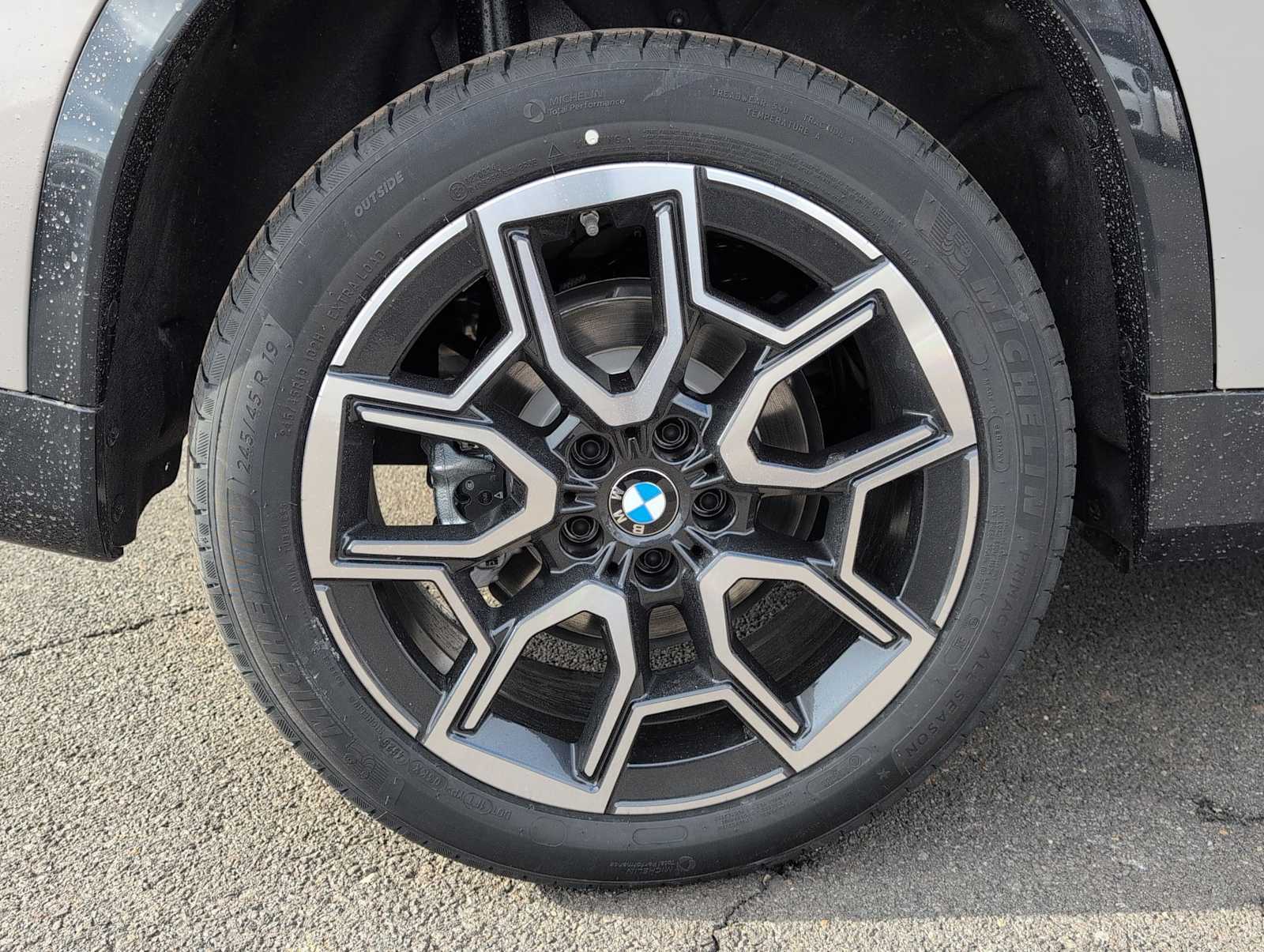 Thumbnail: 2026 BMW X1 - 14