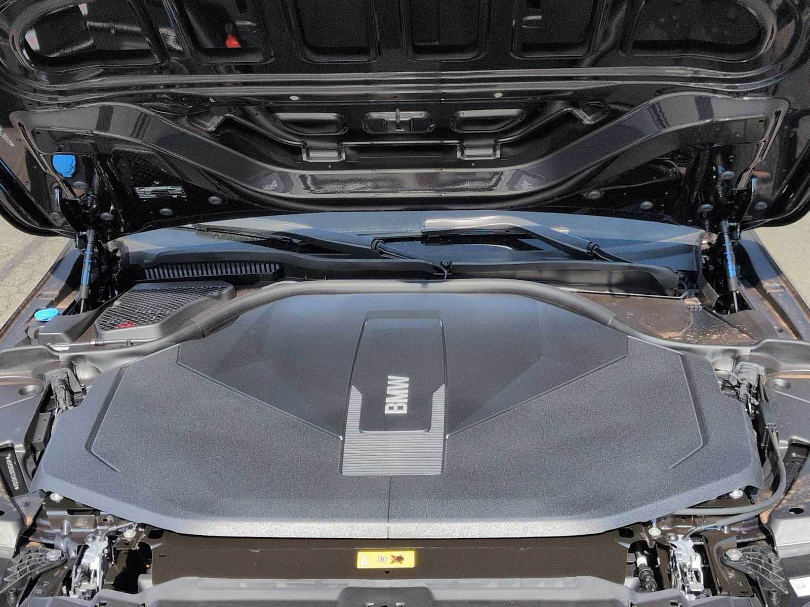 Thumbnail: 2026 BMW i5 - 15