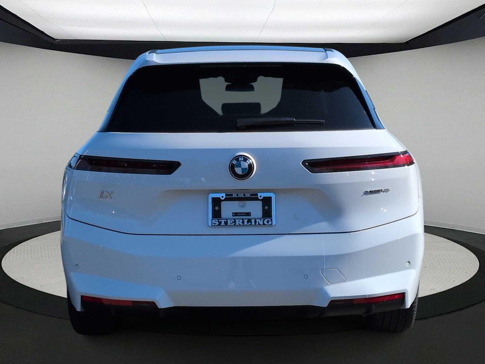 Thumbnail: 2026 BMW iX - 7