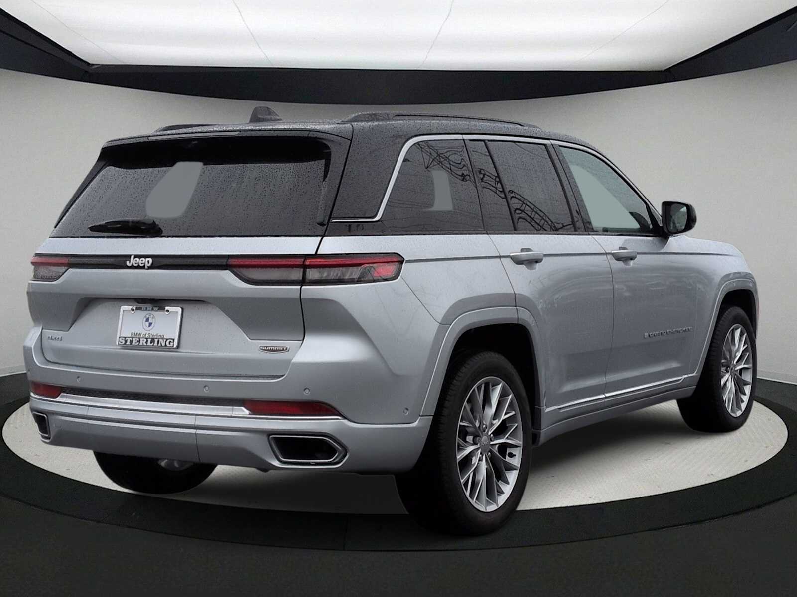 Thumbnail: 2024 Jeep Grand Cherokee - 8