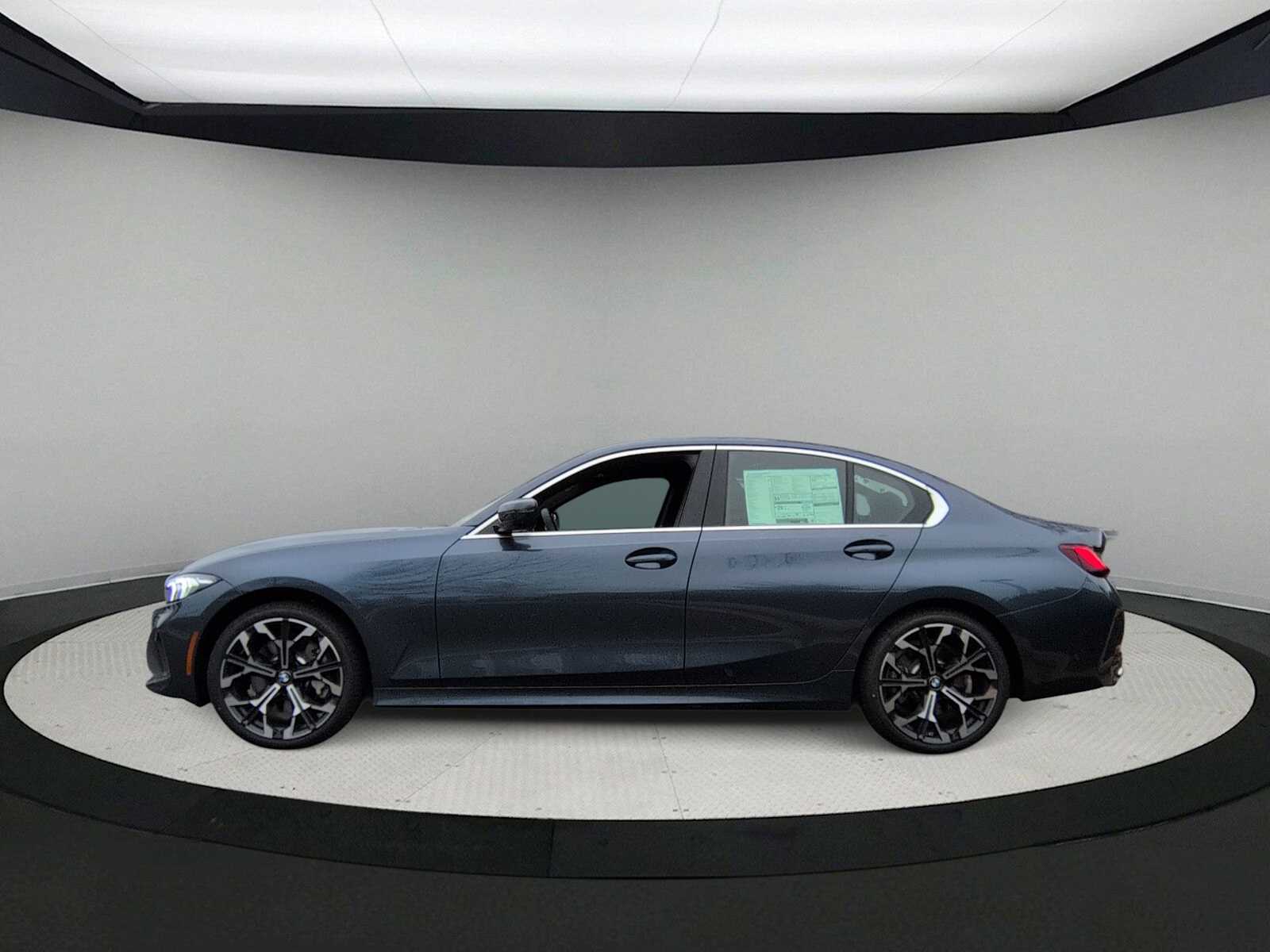 Thumbnail: 2026 BMW 3 Series - 5