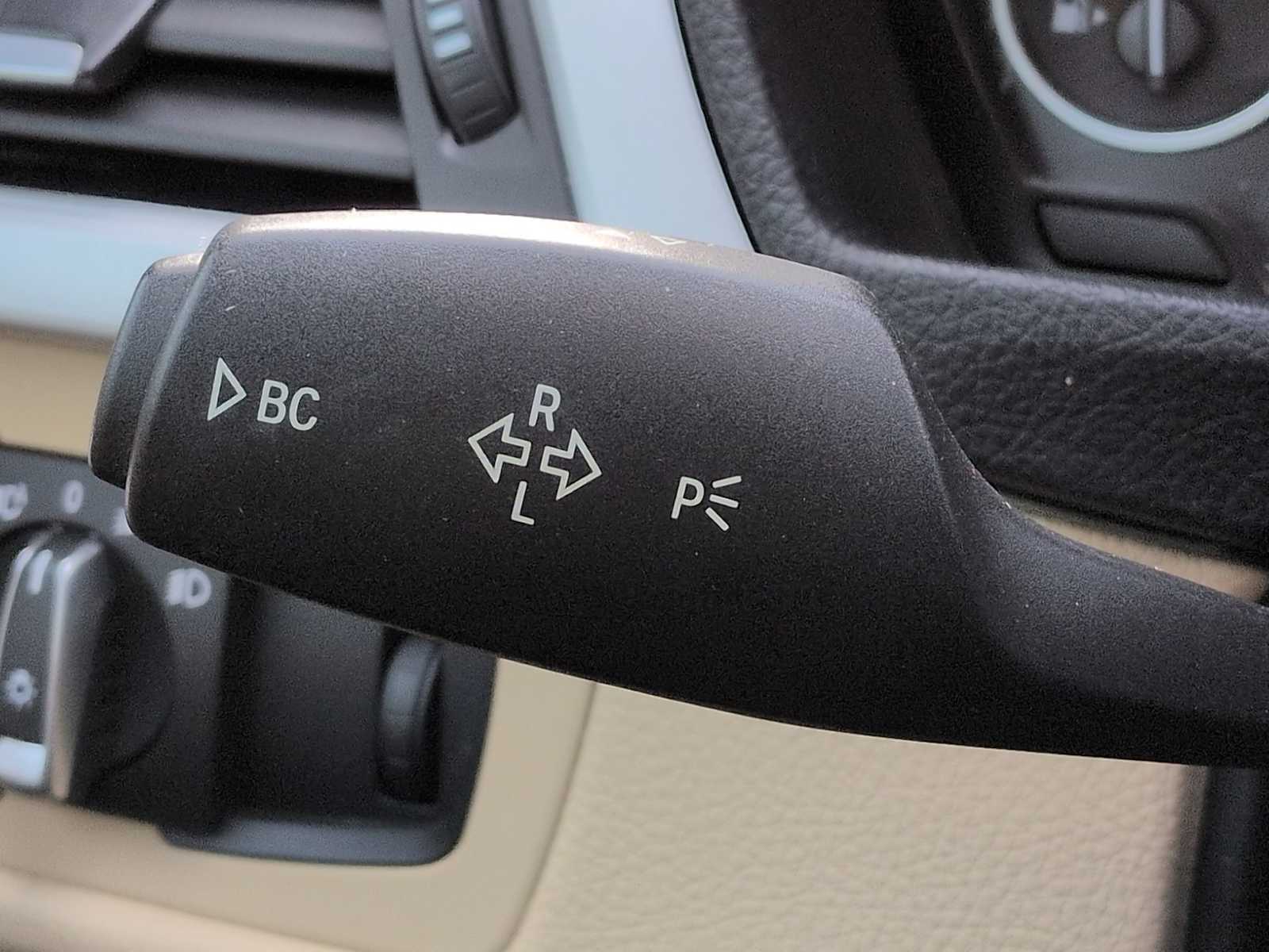 Thumbnail: 2013 BMW 3 Series - 28