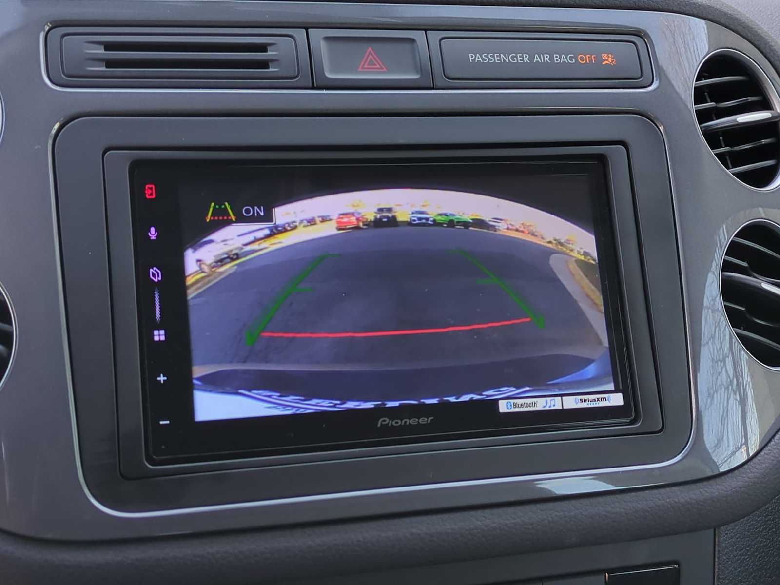 Thumbnail: 2017 Volkswagen Tiguan - 27