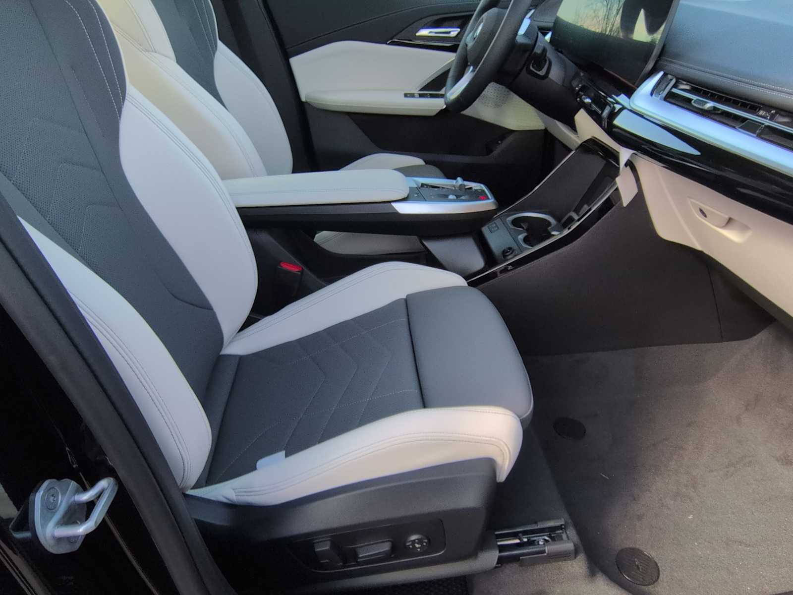 Thumbnail: 2026 BMW X1 - 24