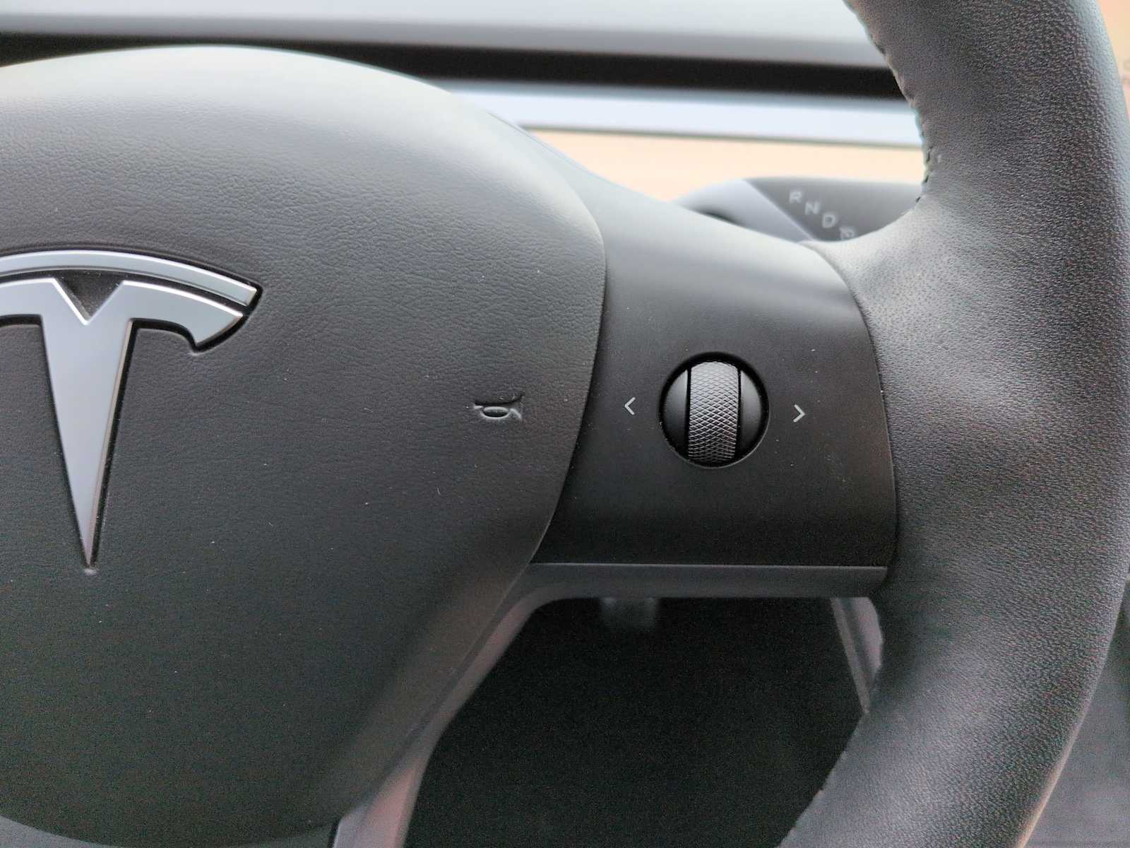 Thumbnail: 2023 Tesla Model 3 - 26
