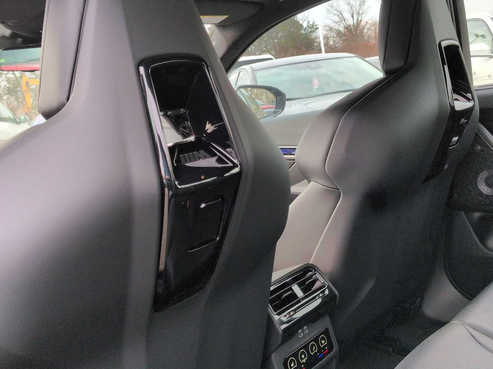 Thumbnail: 2026 BMW M5 - 19