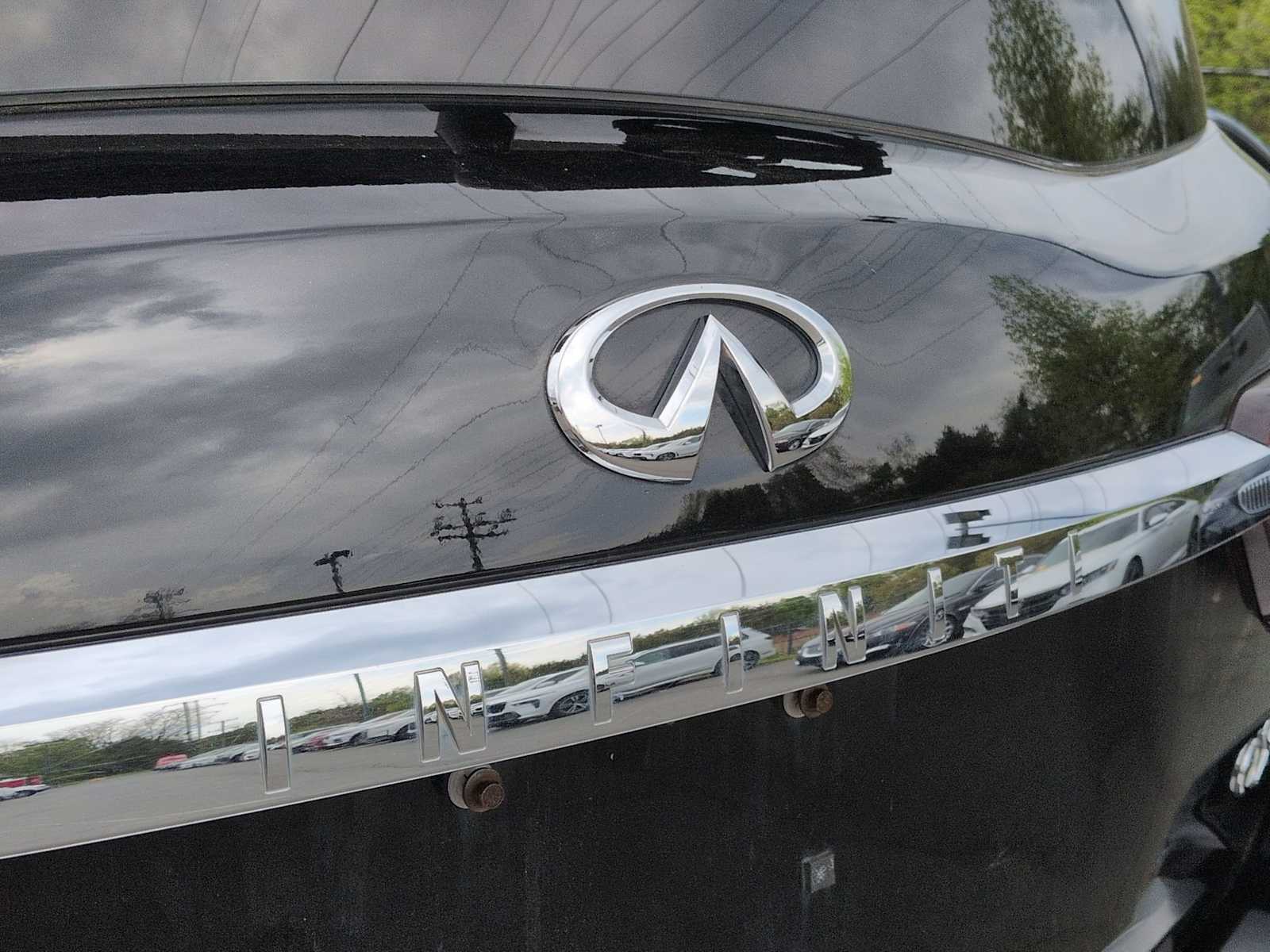 Thumbnail: 2022 INFINITI QX80 - 13