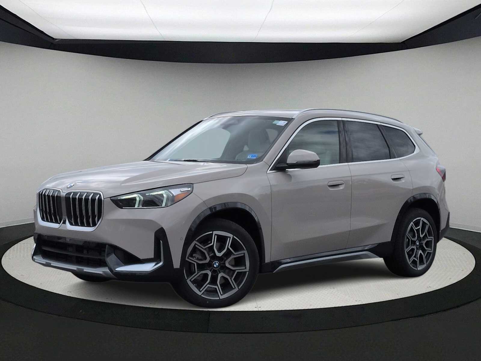 Thumbnail: 2026 BMW X1 - 1
