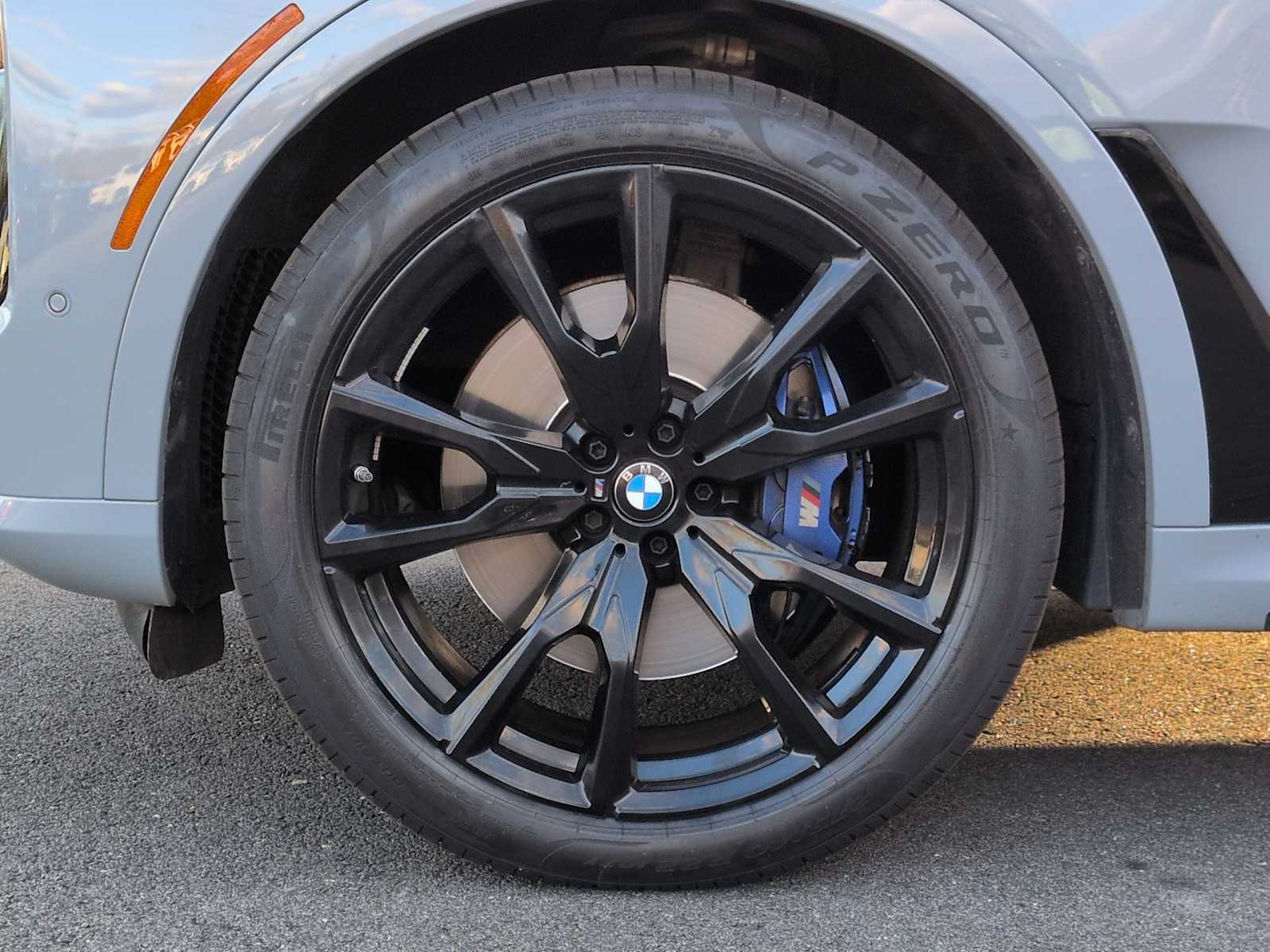 Thumbnail: 2023 BMW X7 - 14