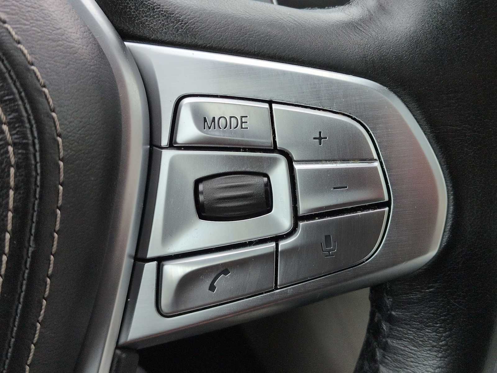 Thumbnail: 2016 BMW 7 Series - 25