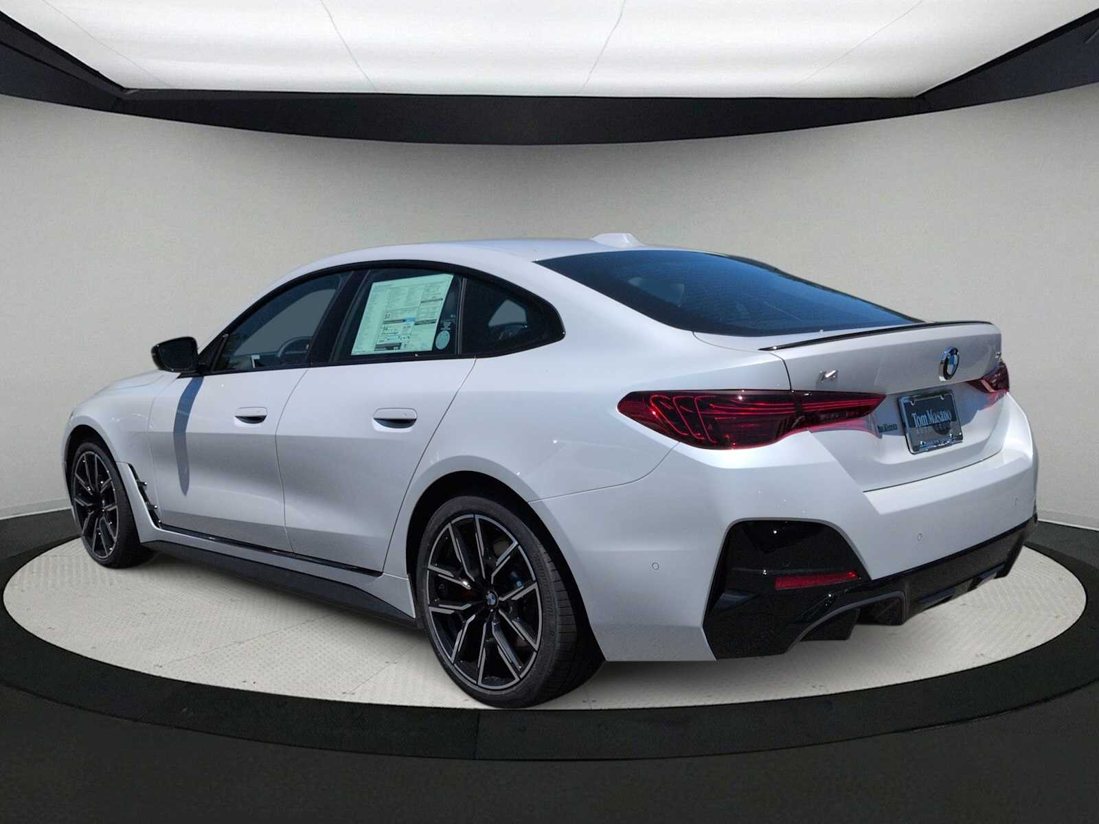 Thumbnail: 2026 BMW i4 - 6