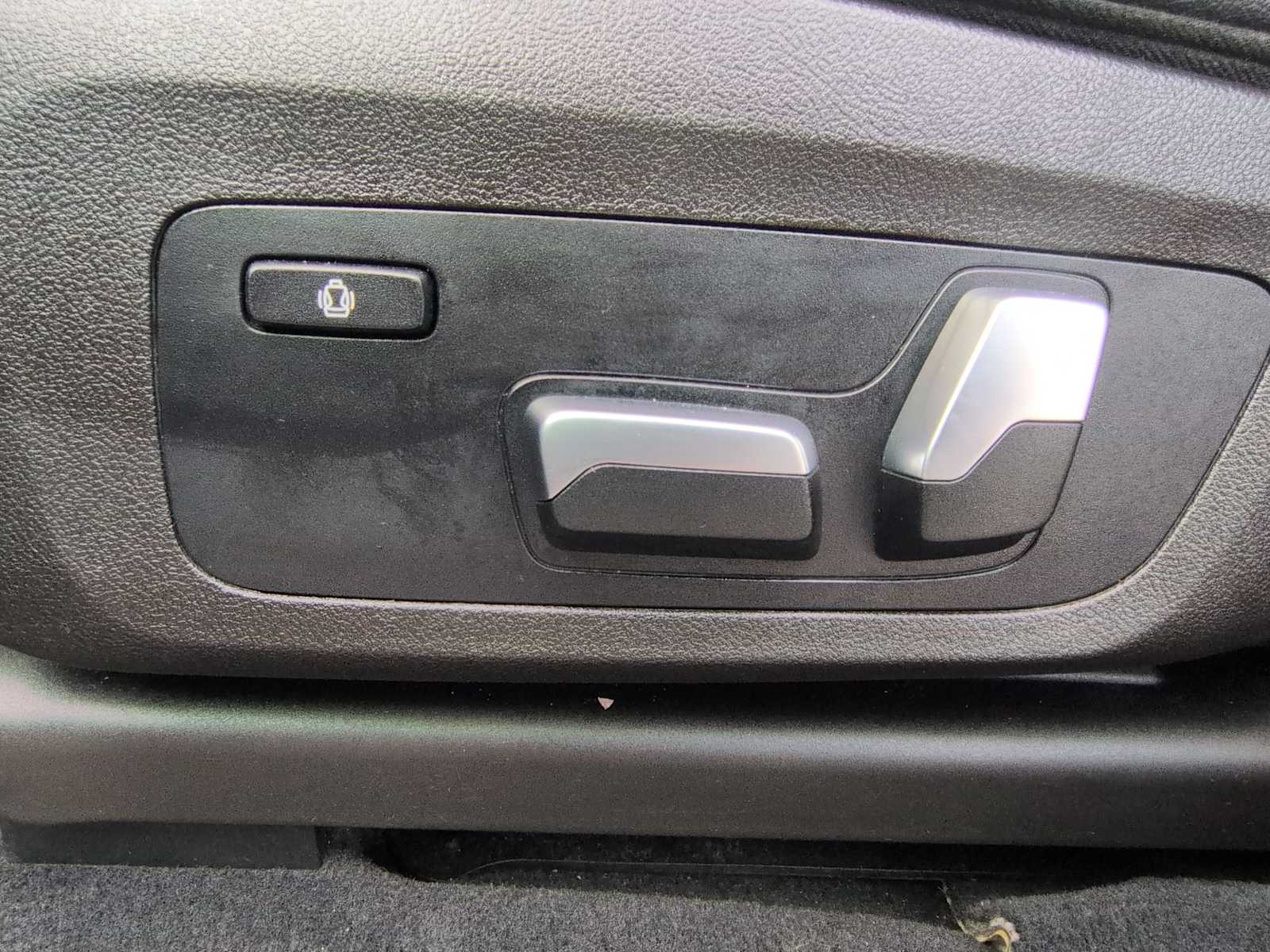 Thumbnail: 2015 Acura TLX - 18