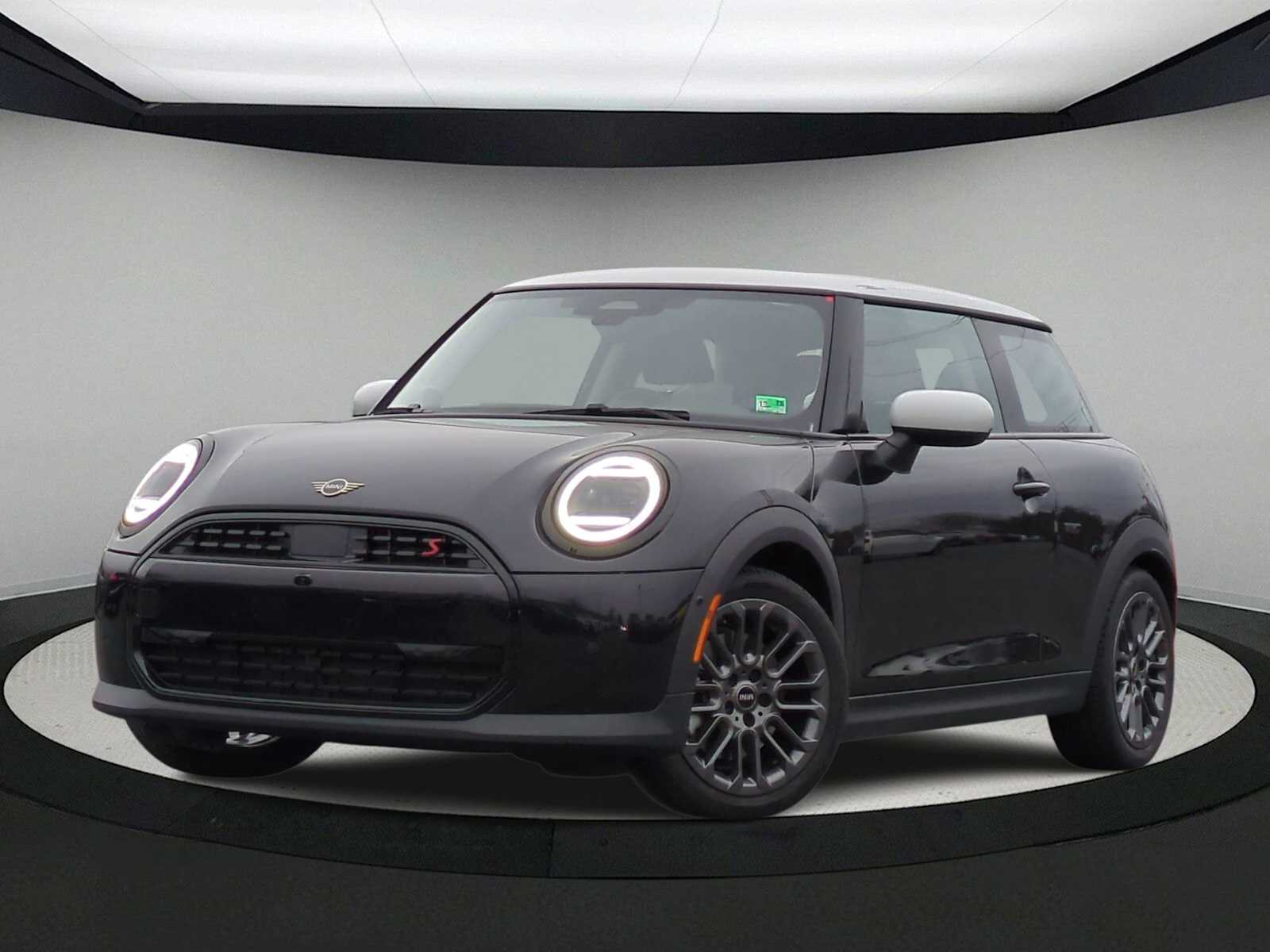 2025 MINI Cooper Hardtop S -
                  Sterling, VA