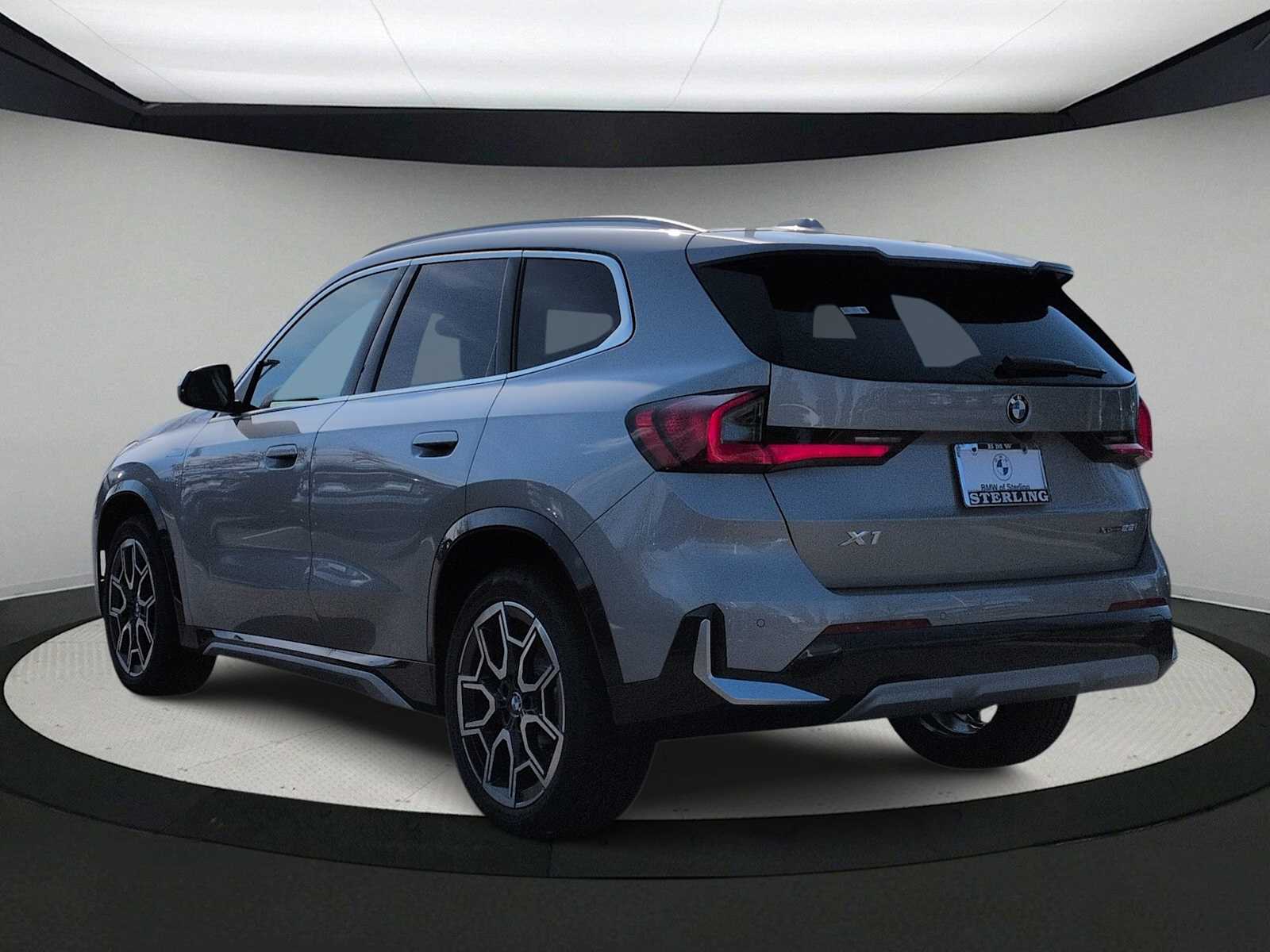 Thumbnail: 2026 BMW X1 - 6