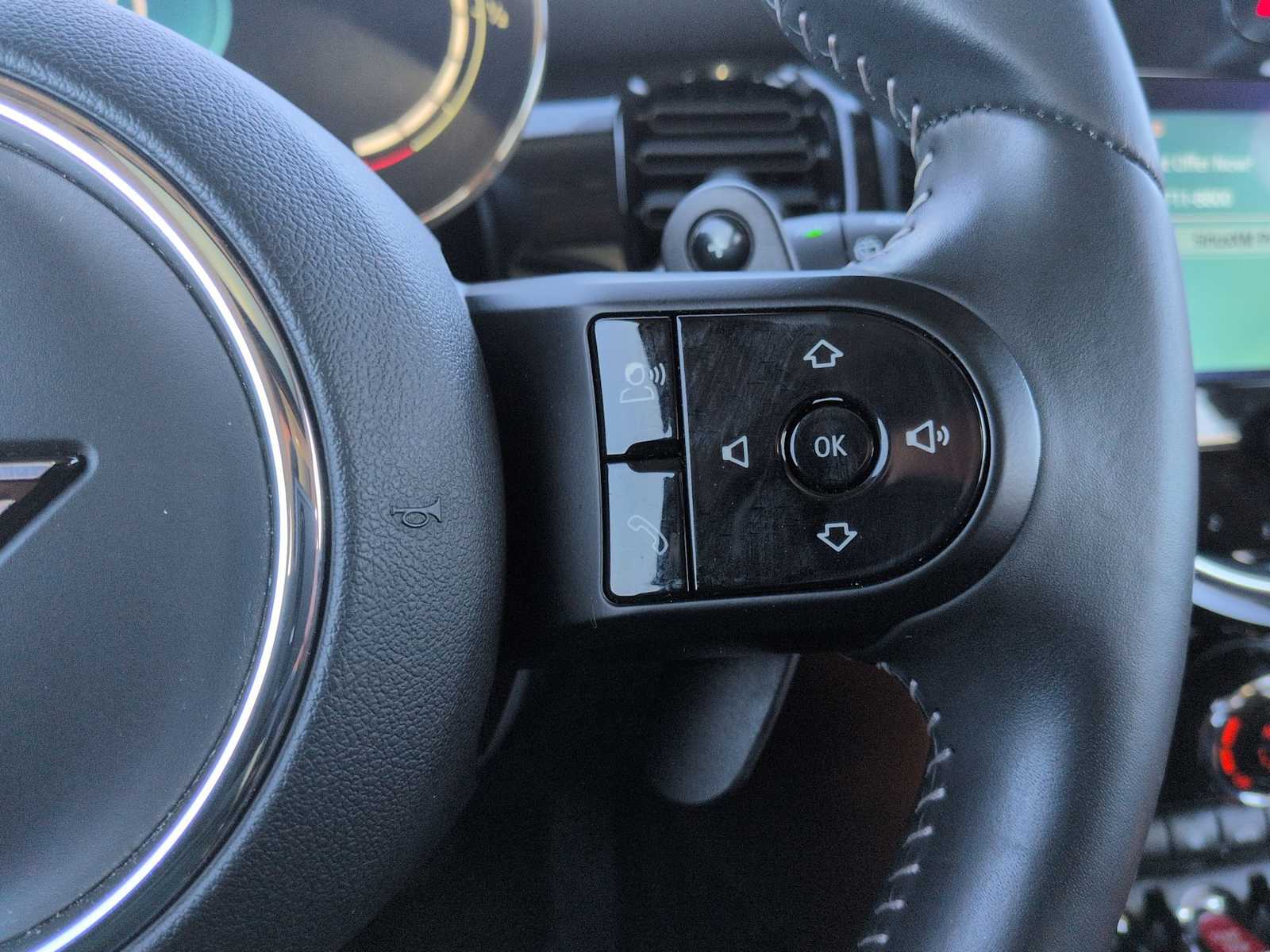 Thumbnail: 2023 MINI Cooper Hardtop - 27