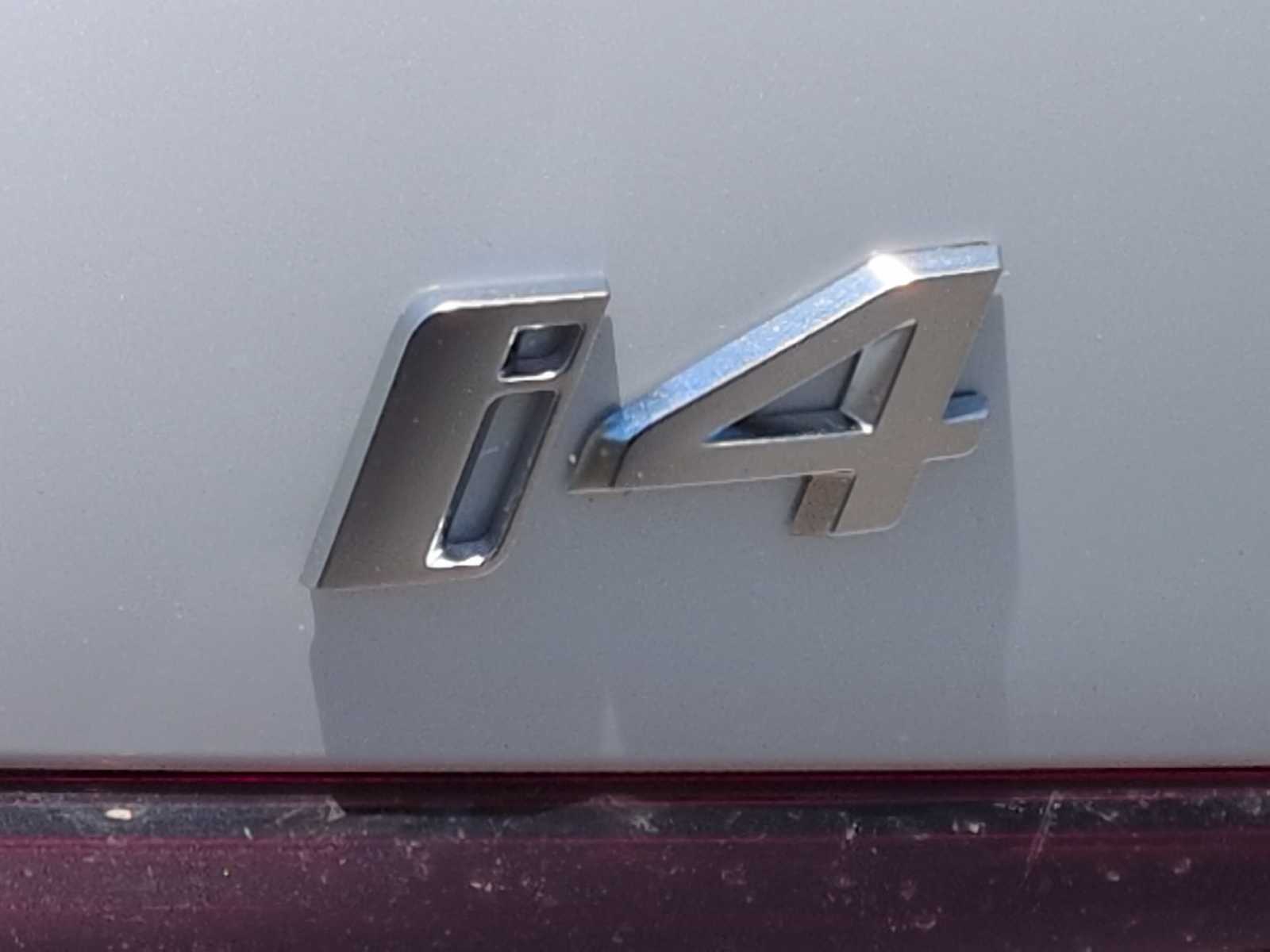 Thumbnail: 2026 BMW i4 - 13
