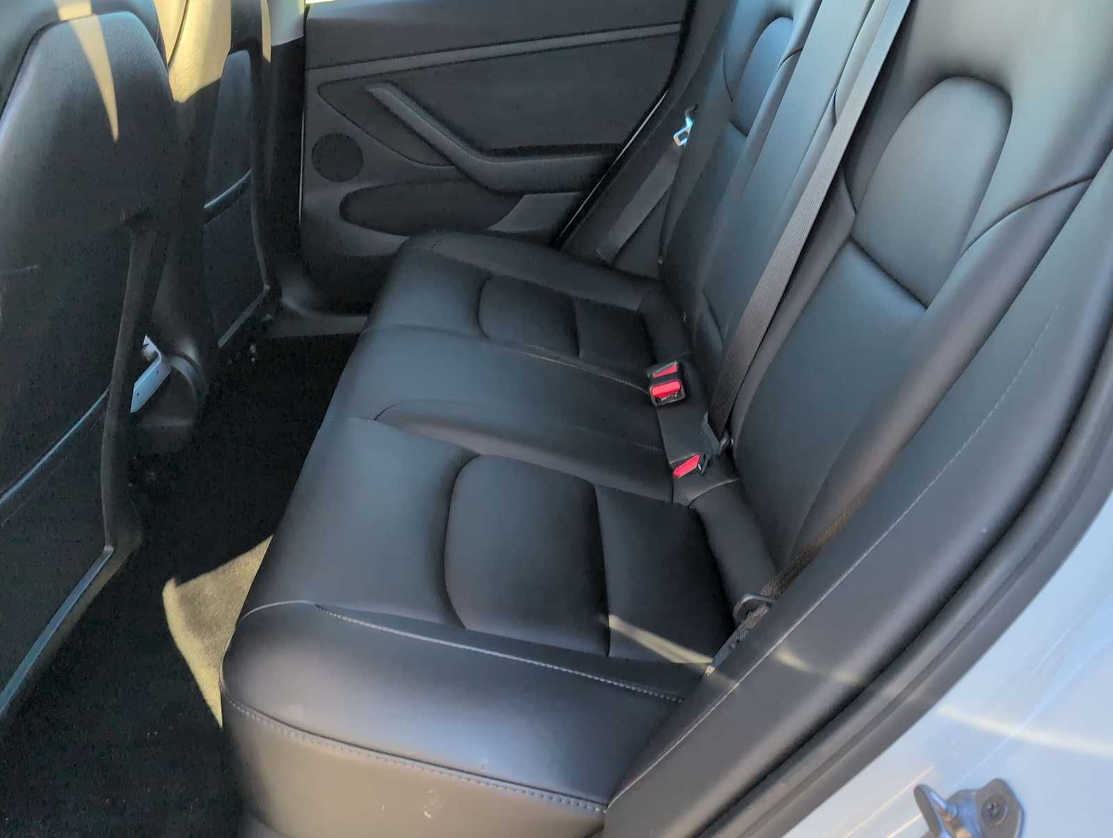 Thumbnail: 2021 Tesla Model 3 - 19