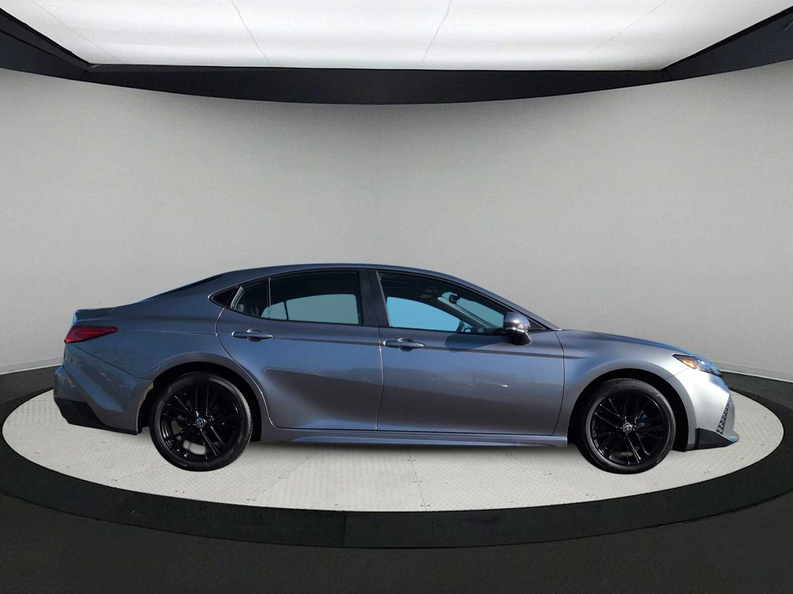 Thumbnail: 2025 Toyota Camry - 9