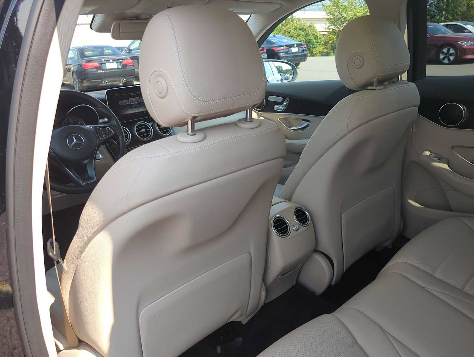 Thumbnail: 2016 Mercedes-Benz GLC - 18