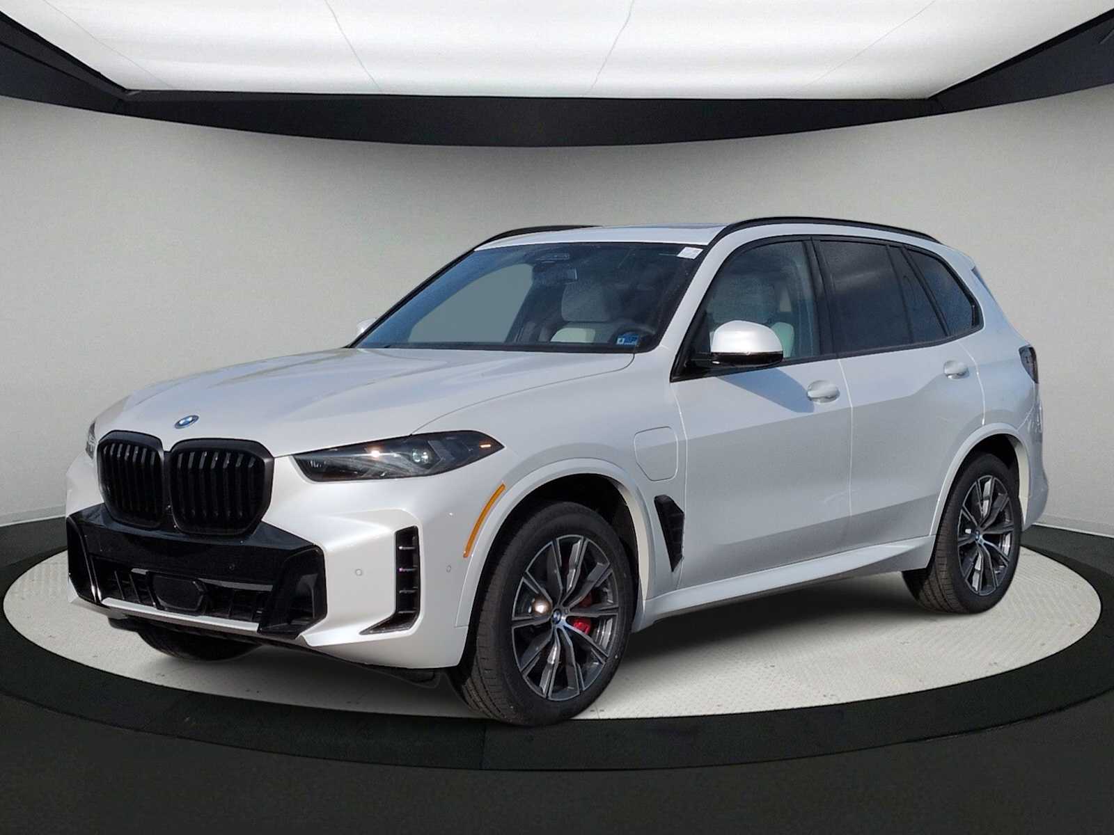 Thumbnail: 2026 BMW X5 - 4