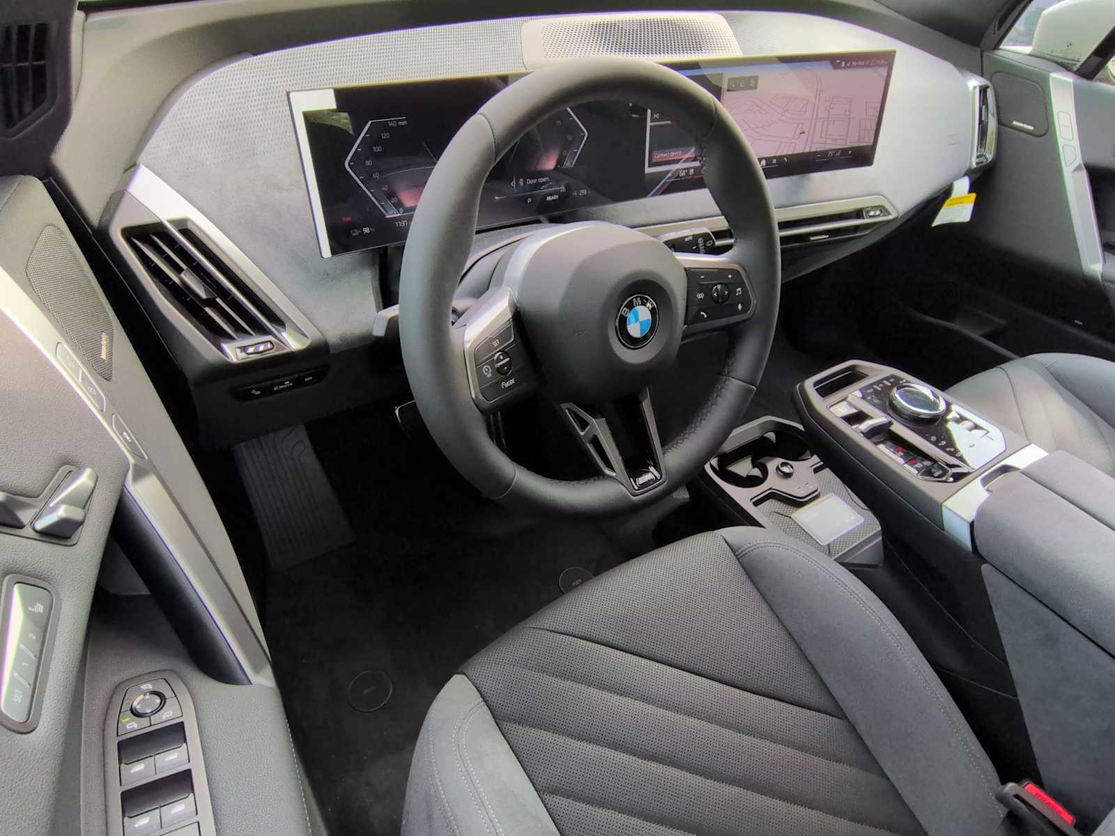 Thumbnail: 2026 BMW iX - 10