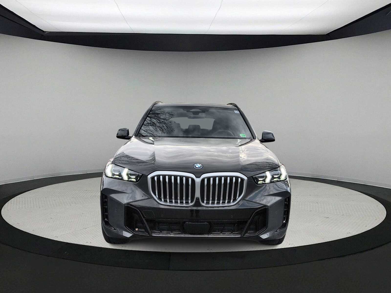 Thumbnail: 2026 BMW X5 - 3
