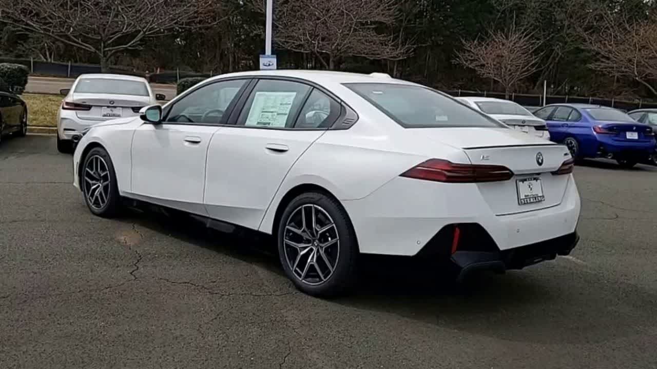 Thumbnail: 2025 BMW i5 - 6