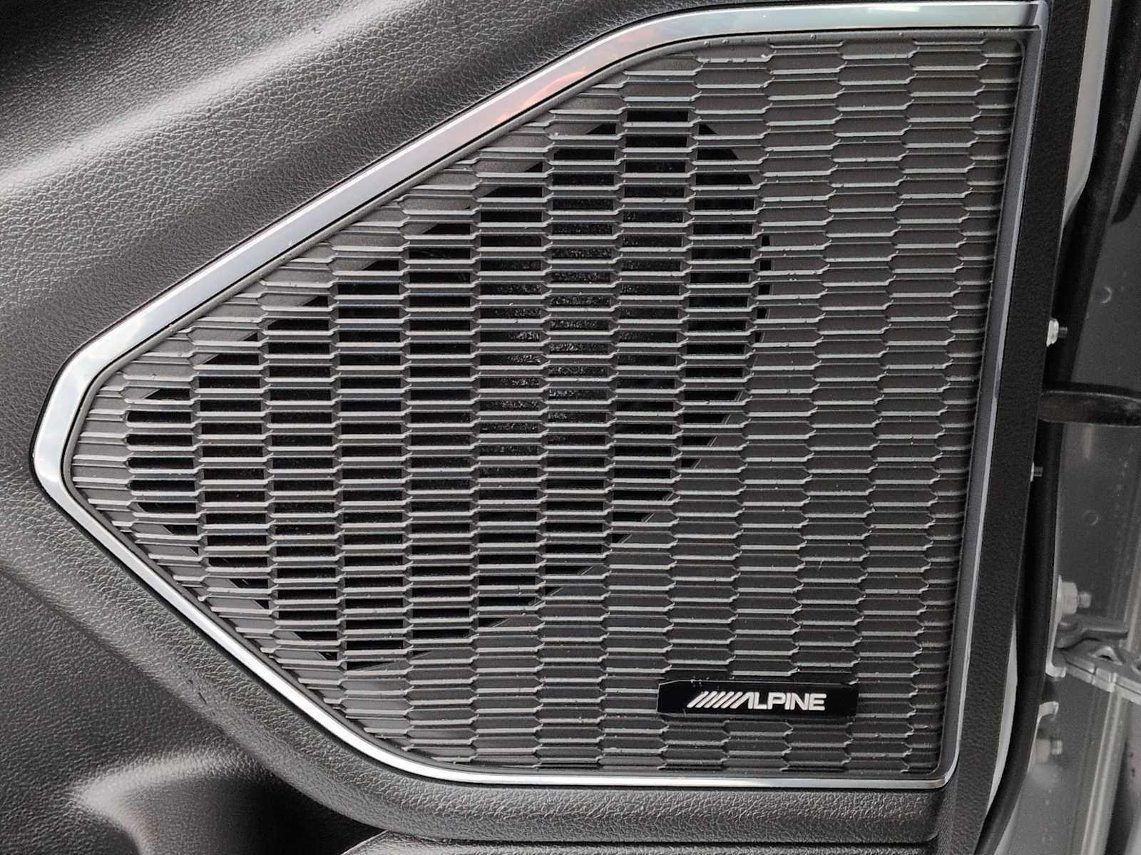 Thumbnail: 2024 Jeep Grand Cherokee - 33