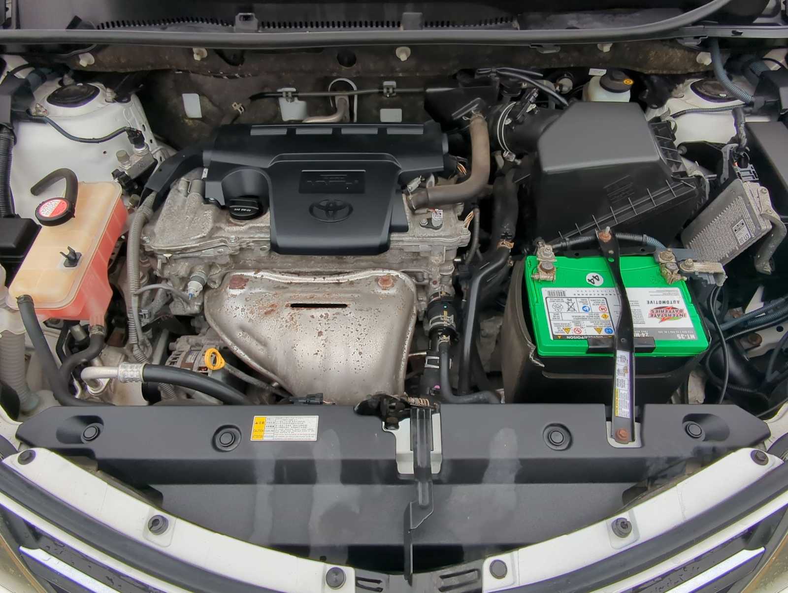 Thumbnail: 2015 Toyota RAV4 - 15