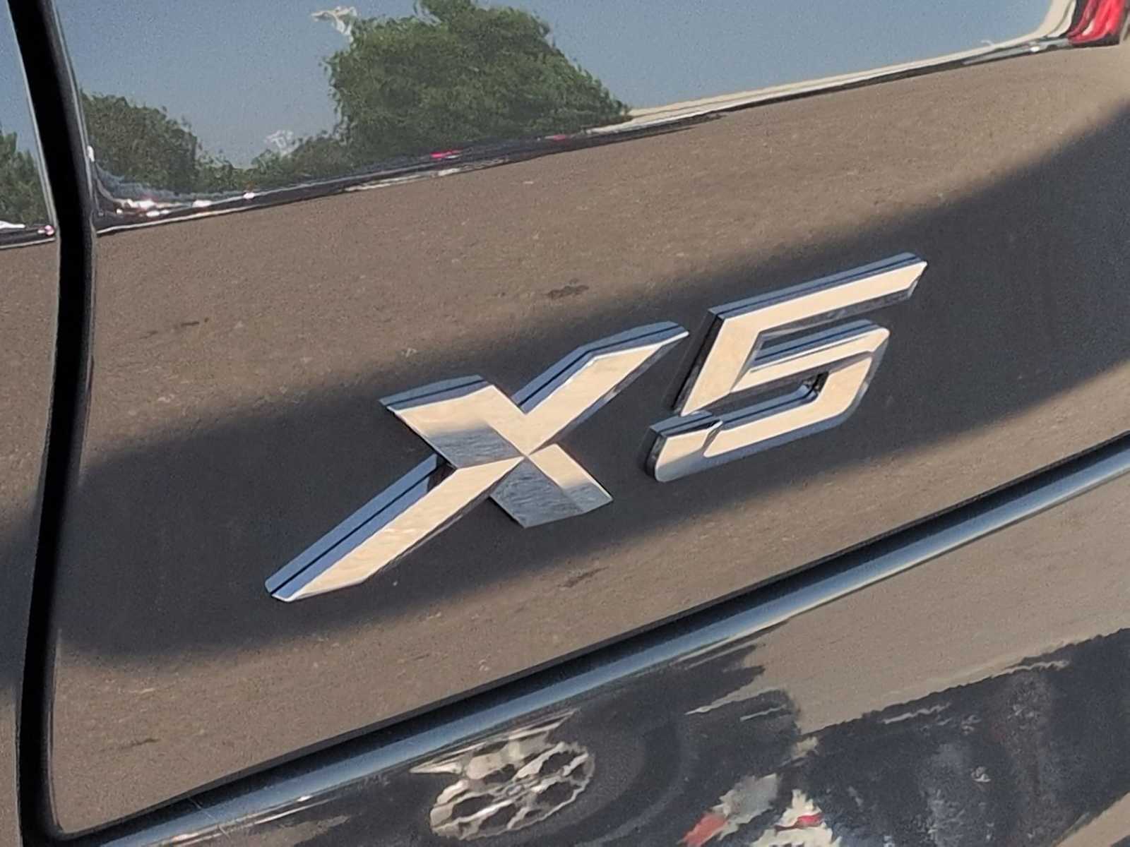 Thumbnail: 2026 BMW X5 - 13