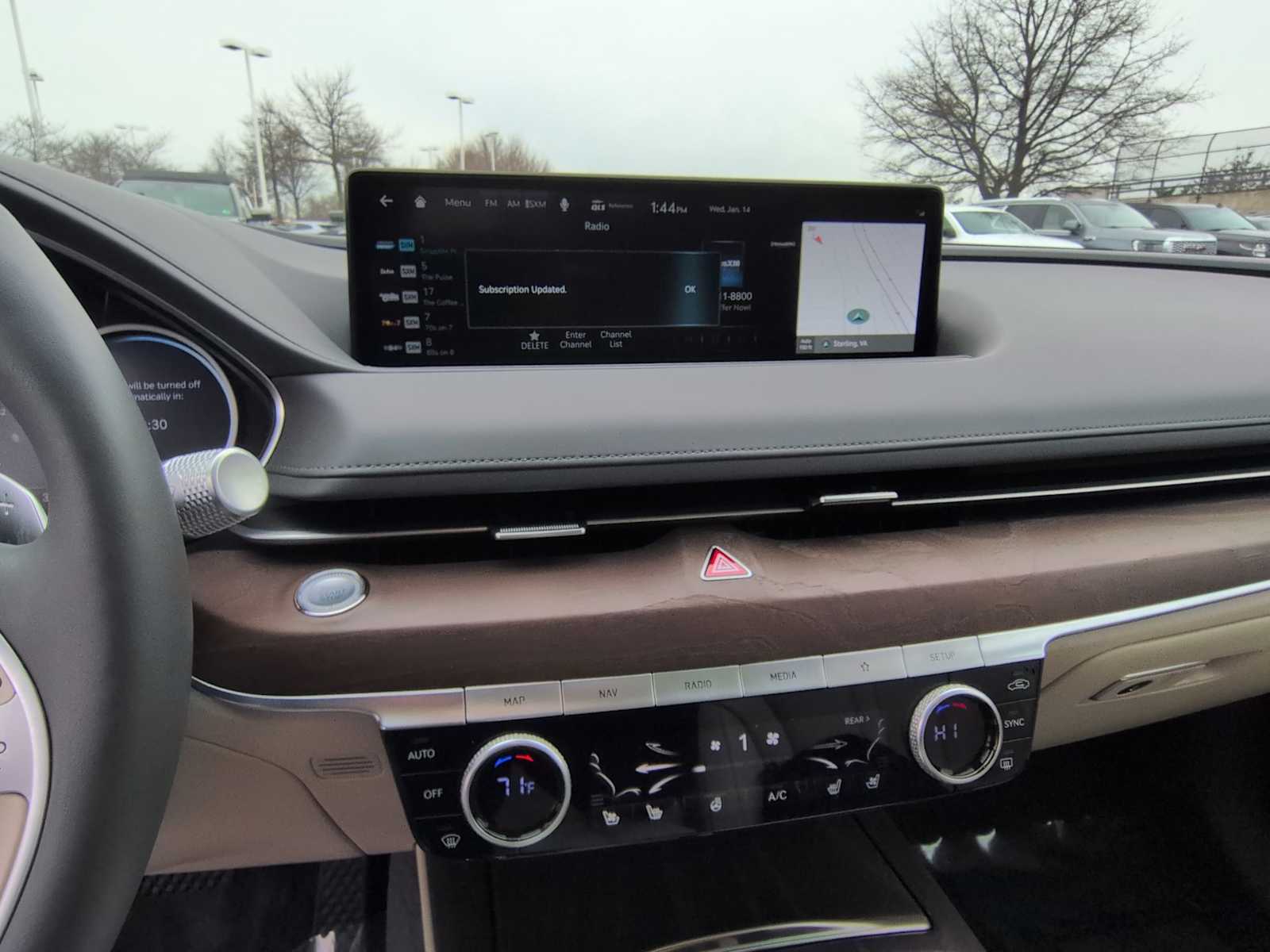 Thumbnail: 2022 Genesis G80 - 30