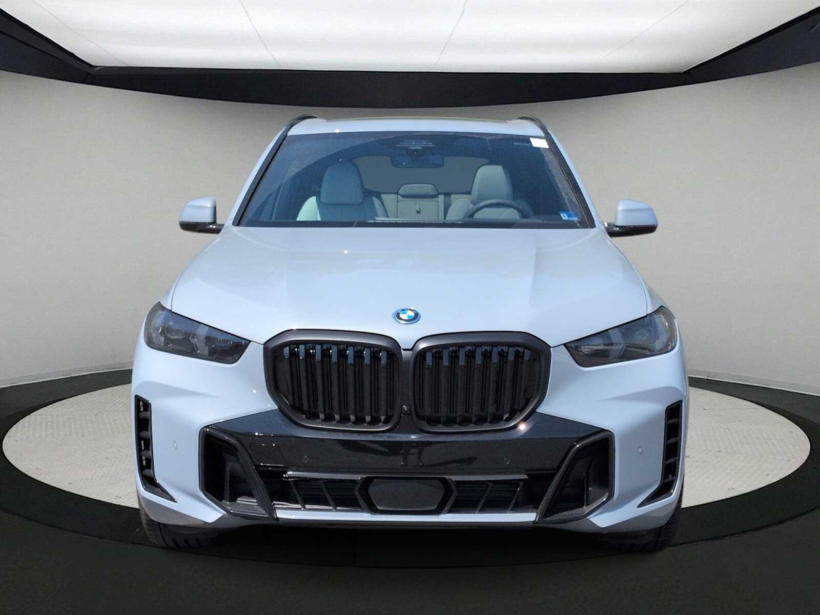 Thumbnail: 2026 BMW X5 - 3