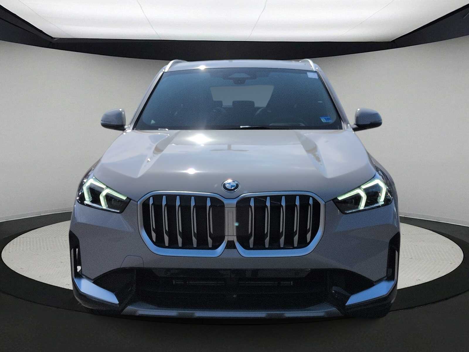 Thumbnail: 2026 BMW X1 - 3