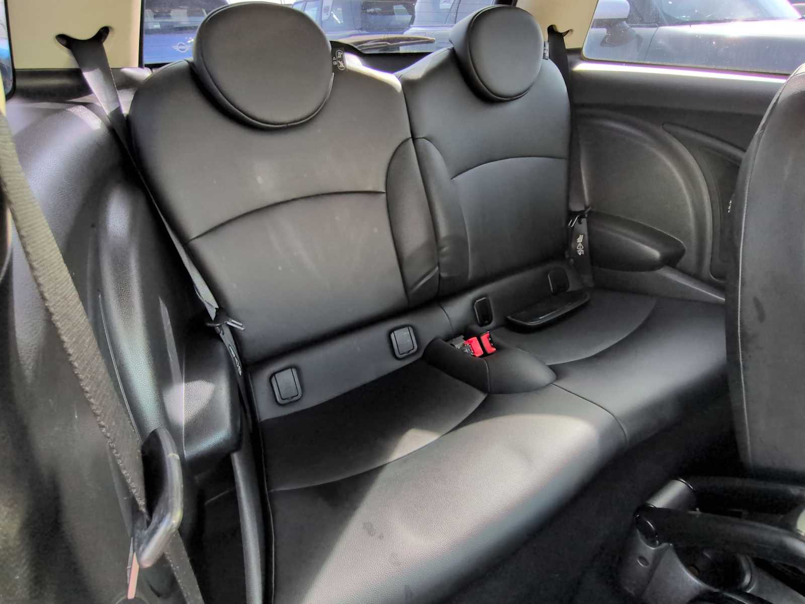 Thumbnail: 2011 MINI Cooper - 20