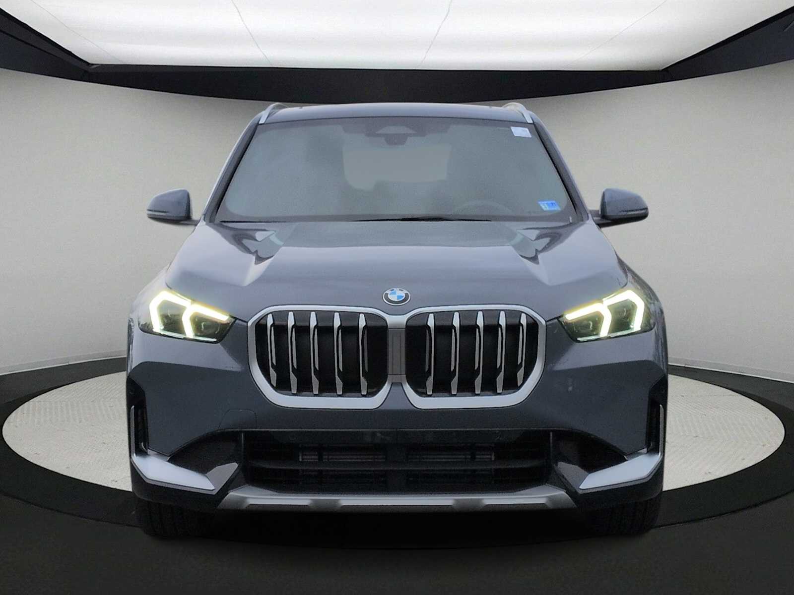 Thumbnail: 2026 BMW X1 - 3
